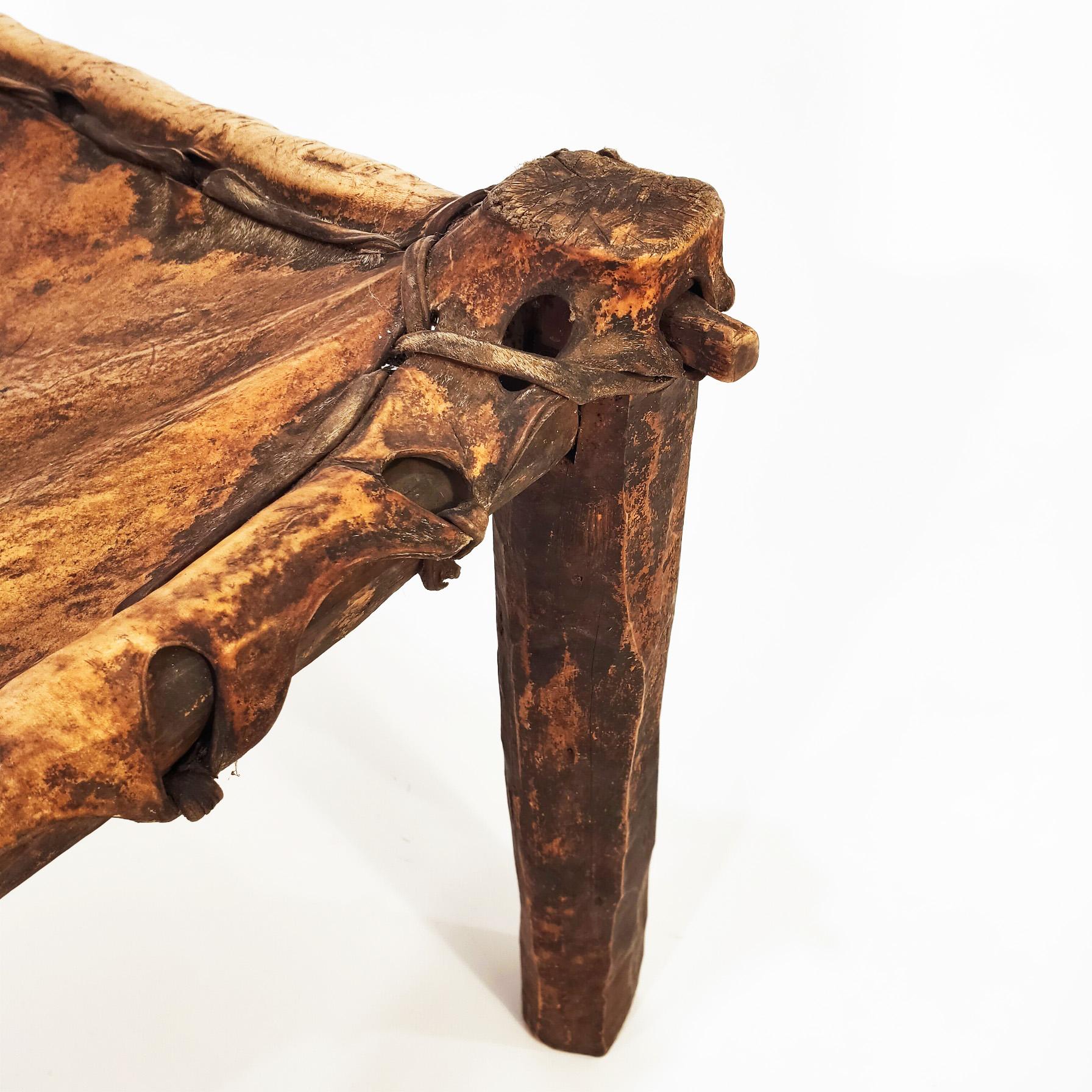 Sculptural tribal chair from Ethiopia in the early 20th century, circa 1900 For Sale 1