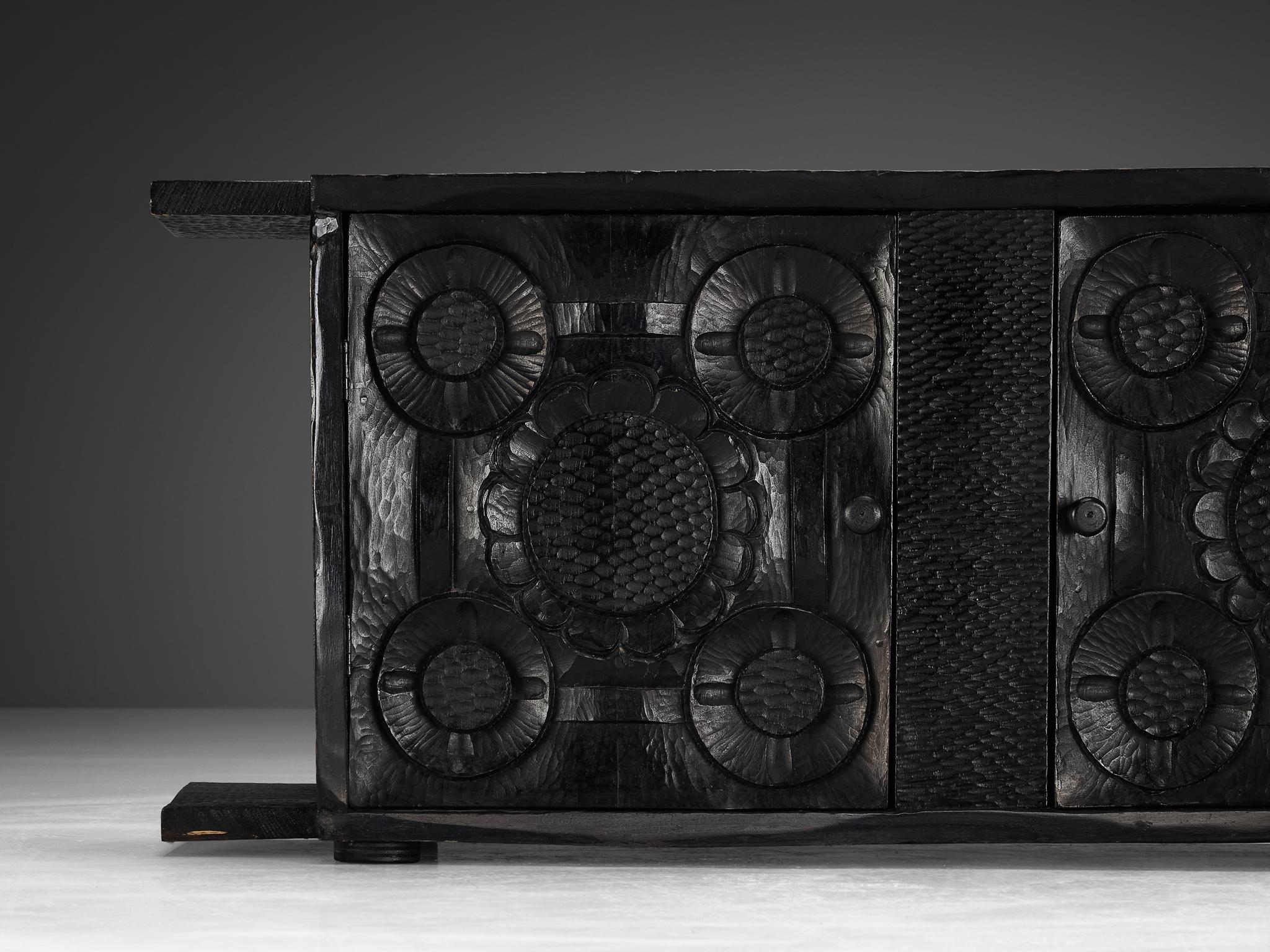 Sculptural Trunk in Black Lacquered Wood with Decorative Carvings  For Sale 1