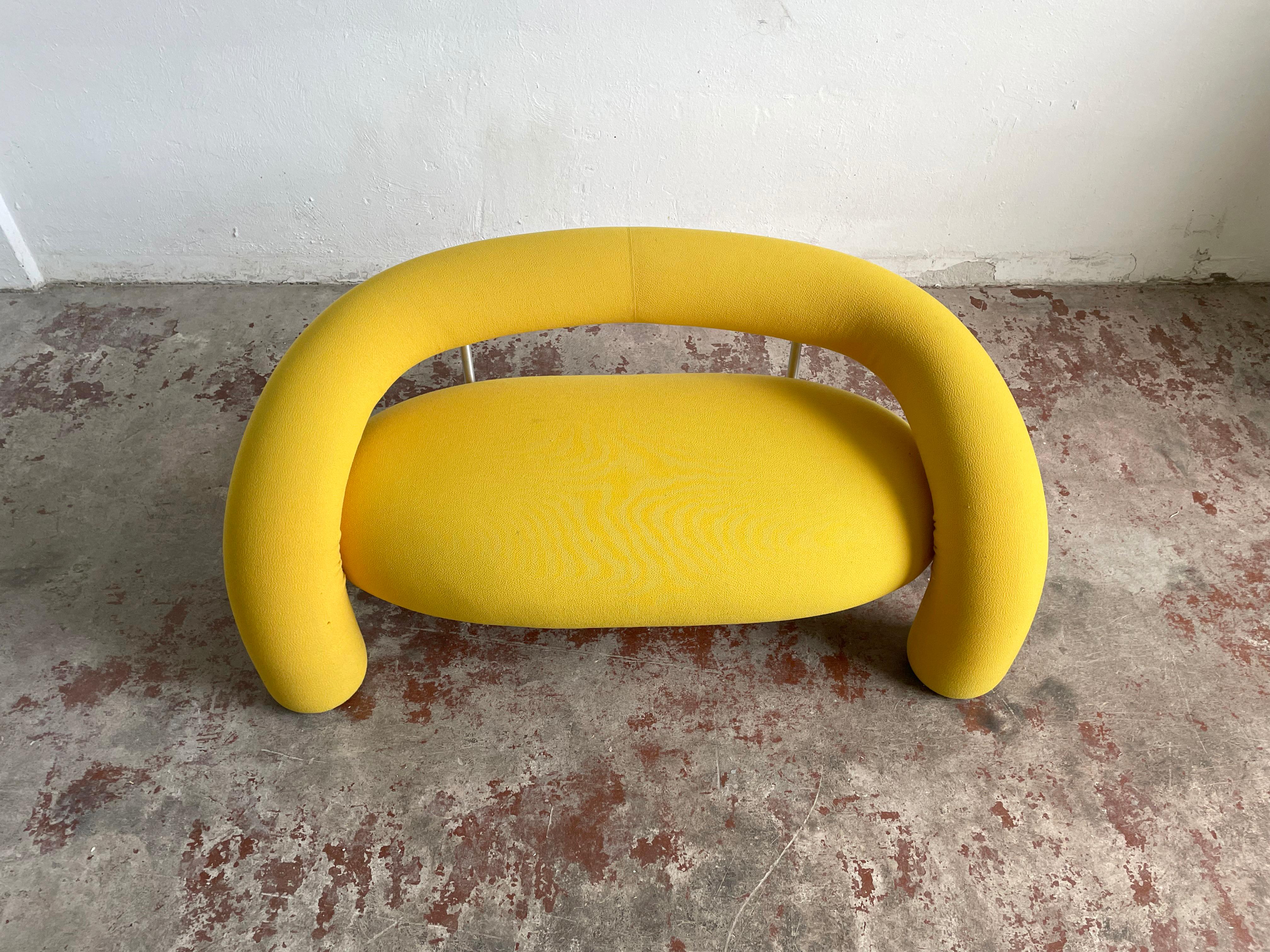 Very rare sculptural postmodern designer sofa 'Tube' designed by Anna & Carlo Bartoli for Italian high-end furniture manufacturer Rossi di Albizzate

The sofa features internal tubular metal frame, padding in polyurethane foams covered in soft