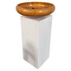 Bol sculptural en pin tourné Oscar Johansson, Suède