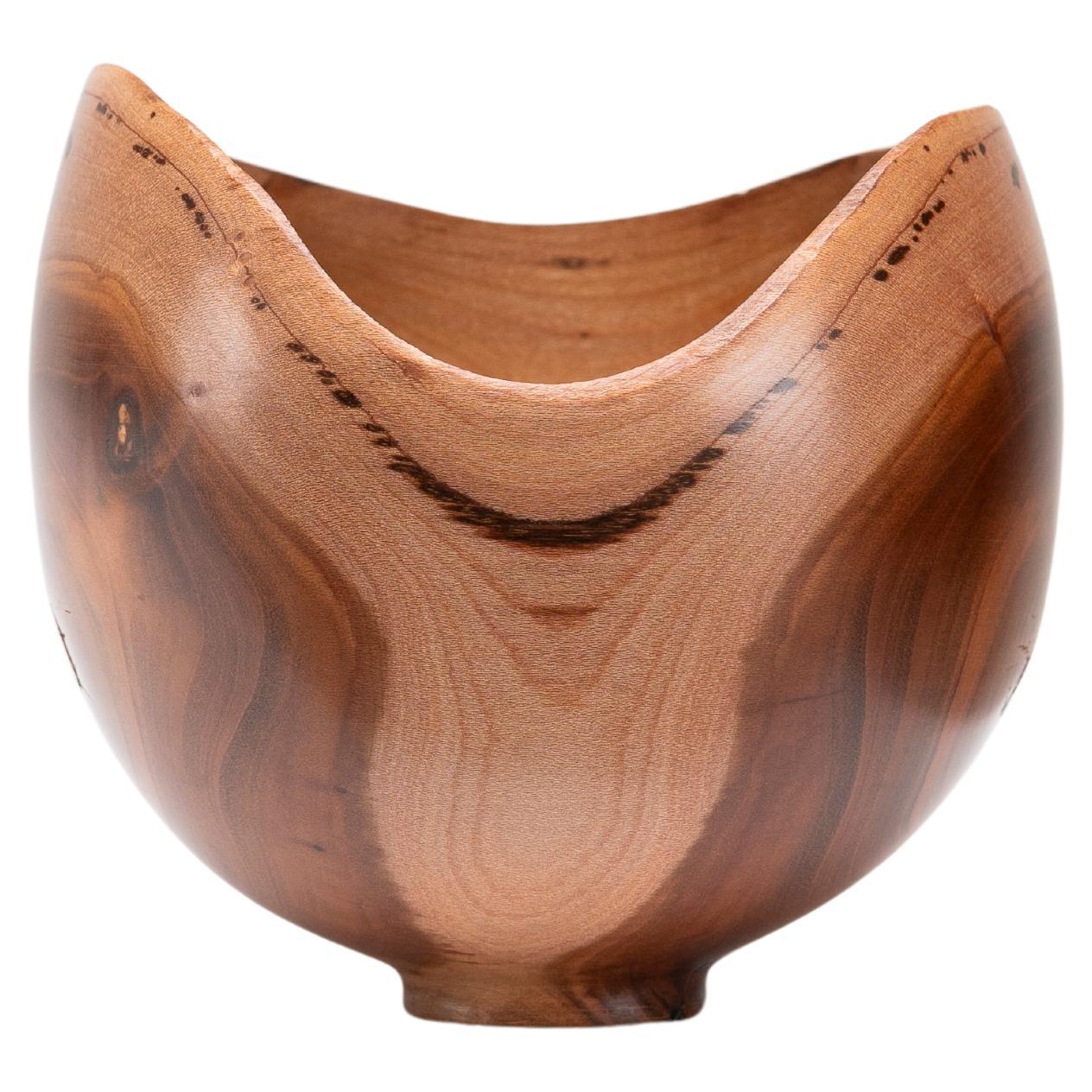 Sculptural Turned Wooden Bowl by Master Craftsman Bert Marsh 1990s For Sale