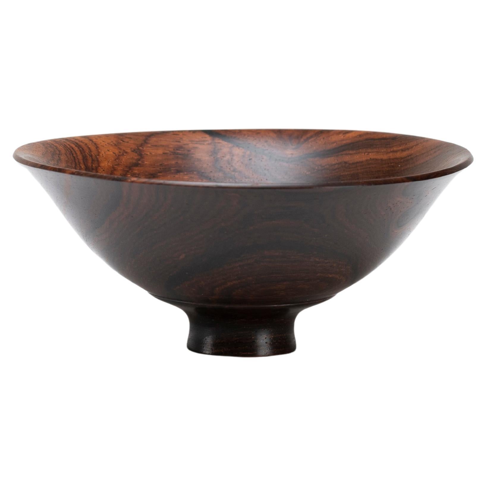 Sculptural Turned Wooden Bowl by Master Craftsman Bert Marsh 1990s For Sale