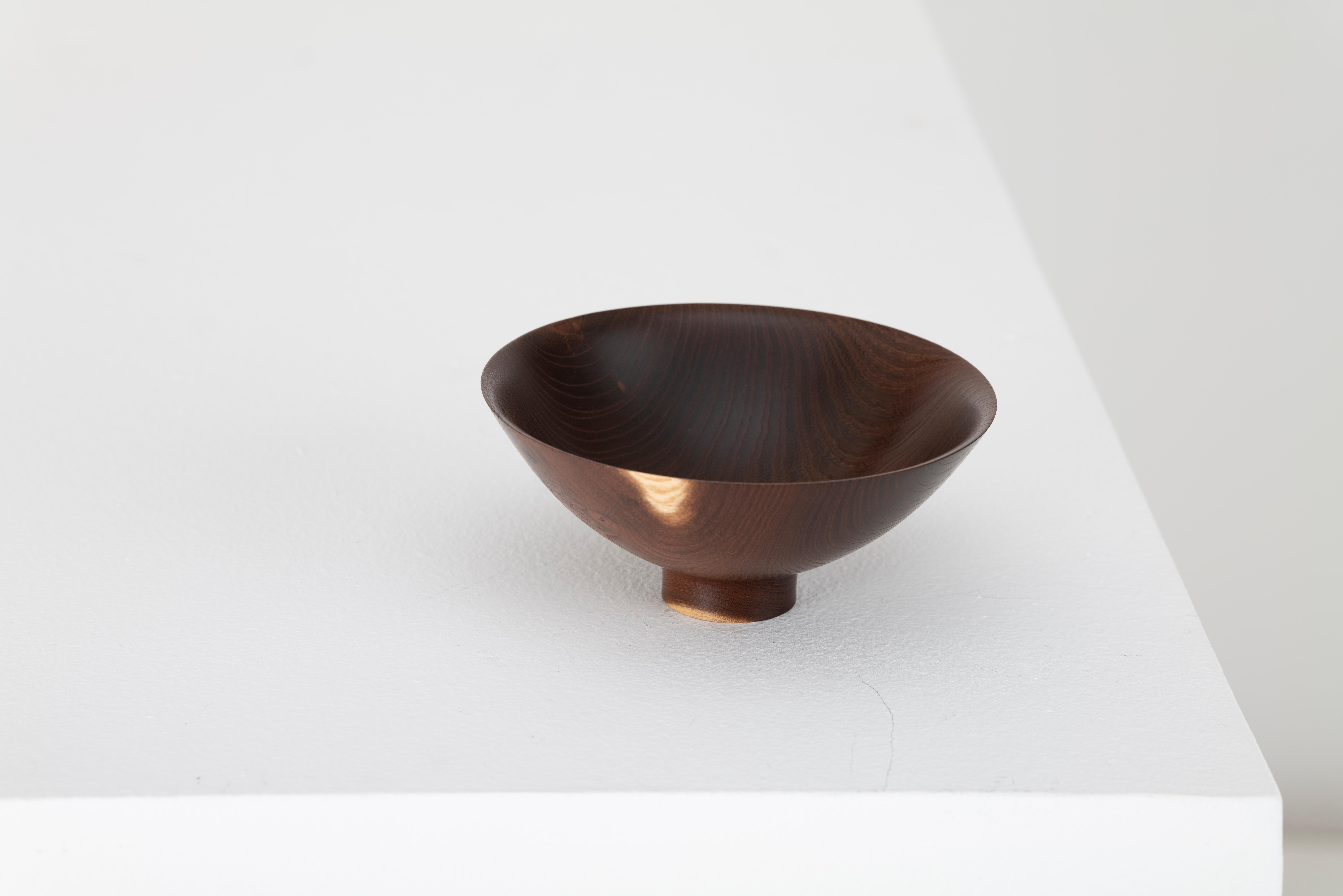 20th Century Sculptural Turned Wooden Bowl by Master Craftsman Ray Key 1990s