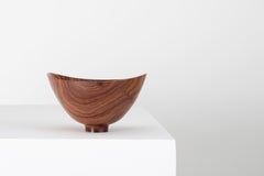Sculptural Turned Wooden Bowl by Master Craftsman Ray Key in Tulipwood 1990s