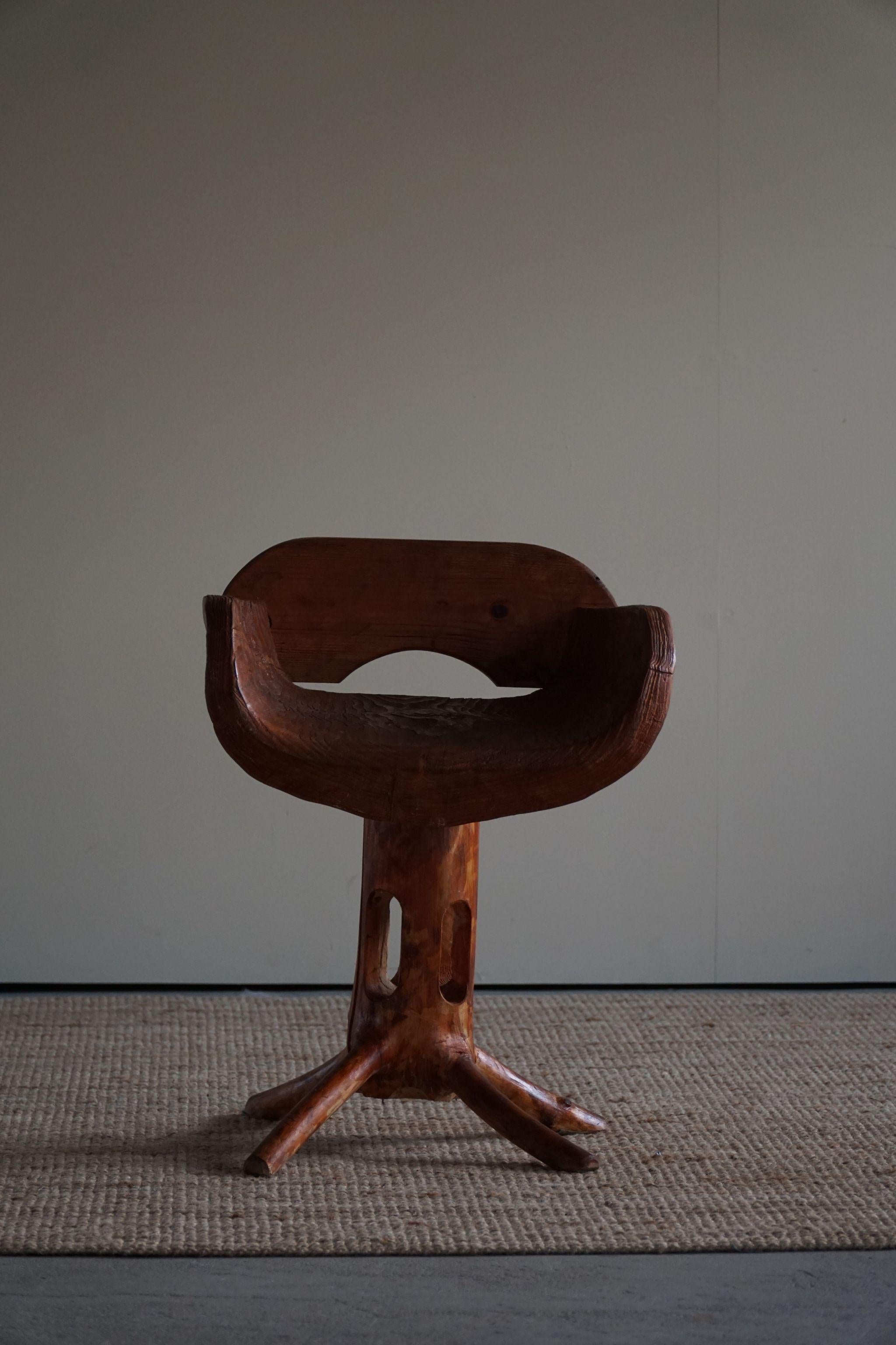 Skulpturaler einzigartiger Stuhl mitmp Chair aus massivem Kiefernholz von finnischem Matti Martikka, 1960er Jahre im Angebot 3