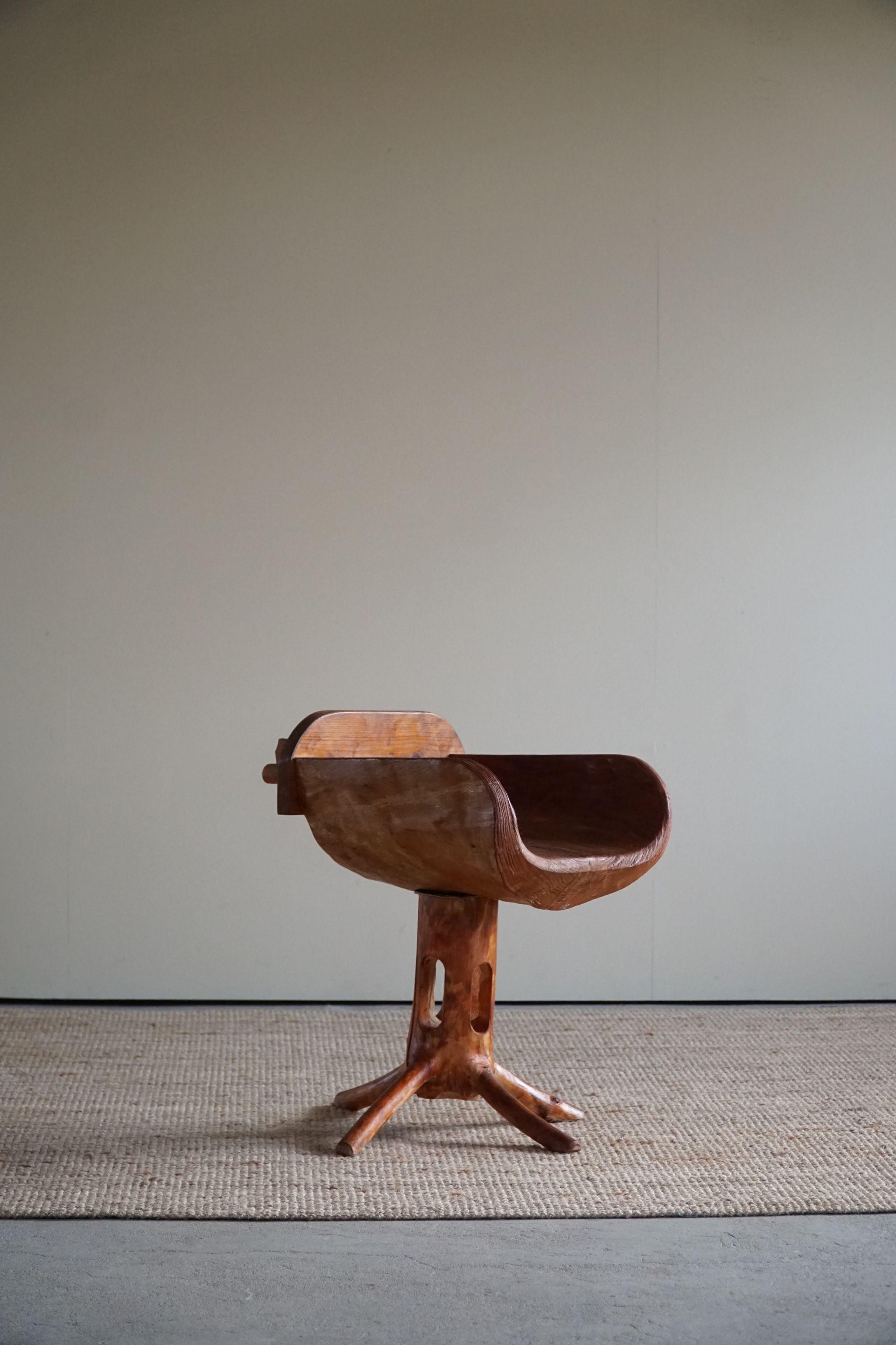 Sculptural Unique Stump Chair by Finnish Matti Martikka in Solid Pine, 1960s In Good Condition For Sale In Odense, DK