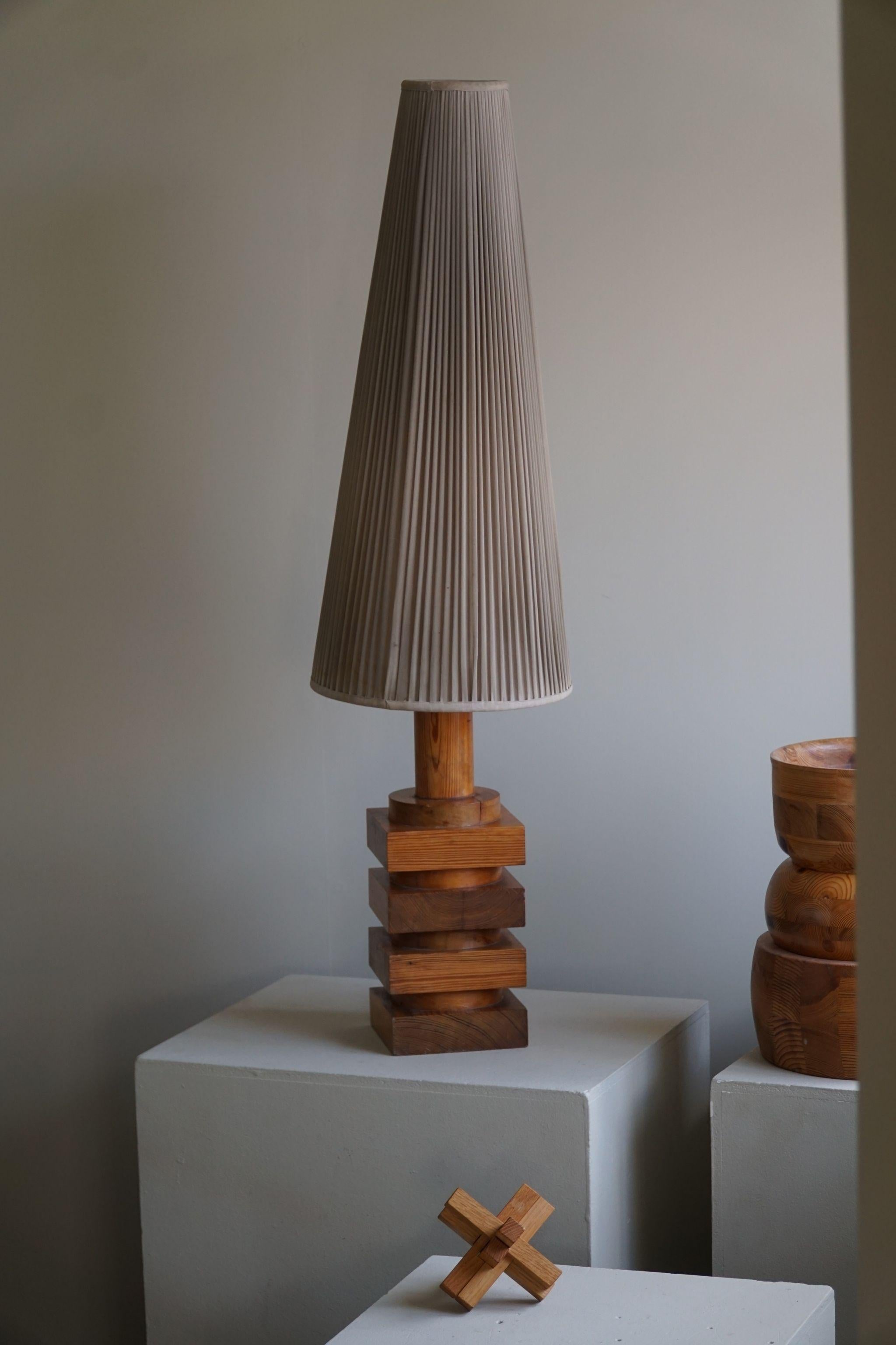 Hand-Crafted Sculptural Unique Swedish Modern Table Lamp in Solid Pine, Made in 1960s For Sale