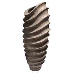 Vaso scultoreo B di Donatas Zukauskas