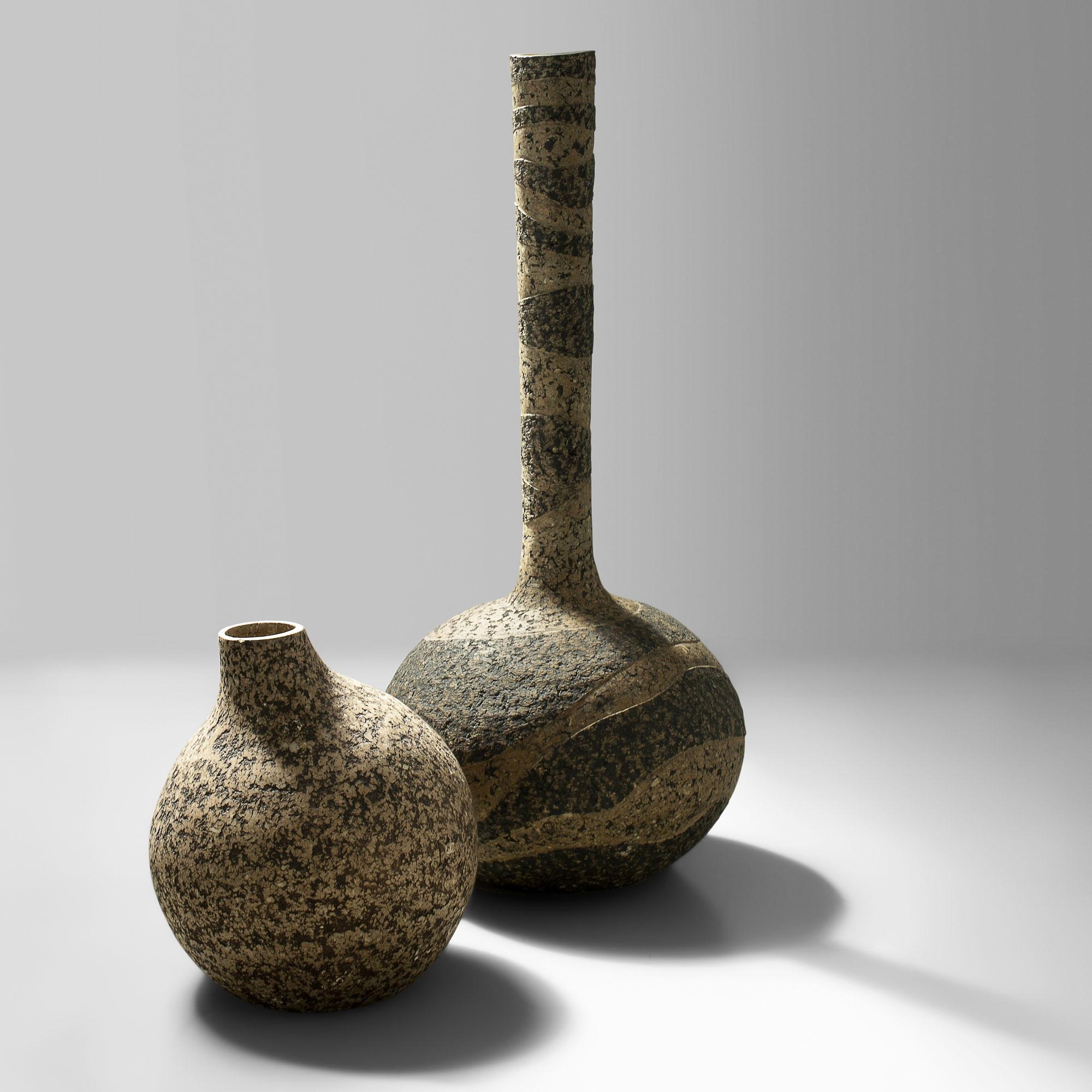 Organique Vase sculptural, fait main par Donatas Žukauskas En stock en vente