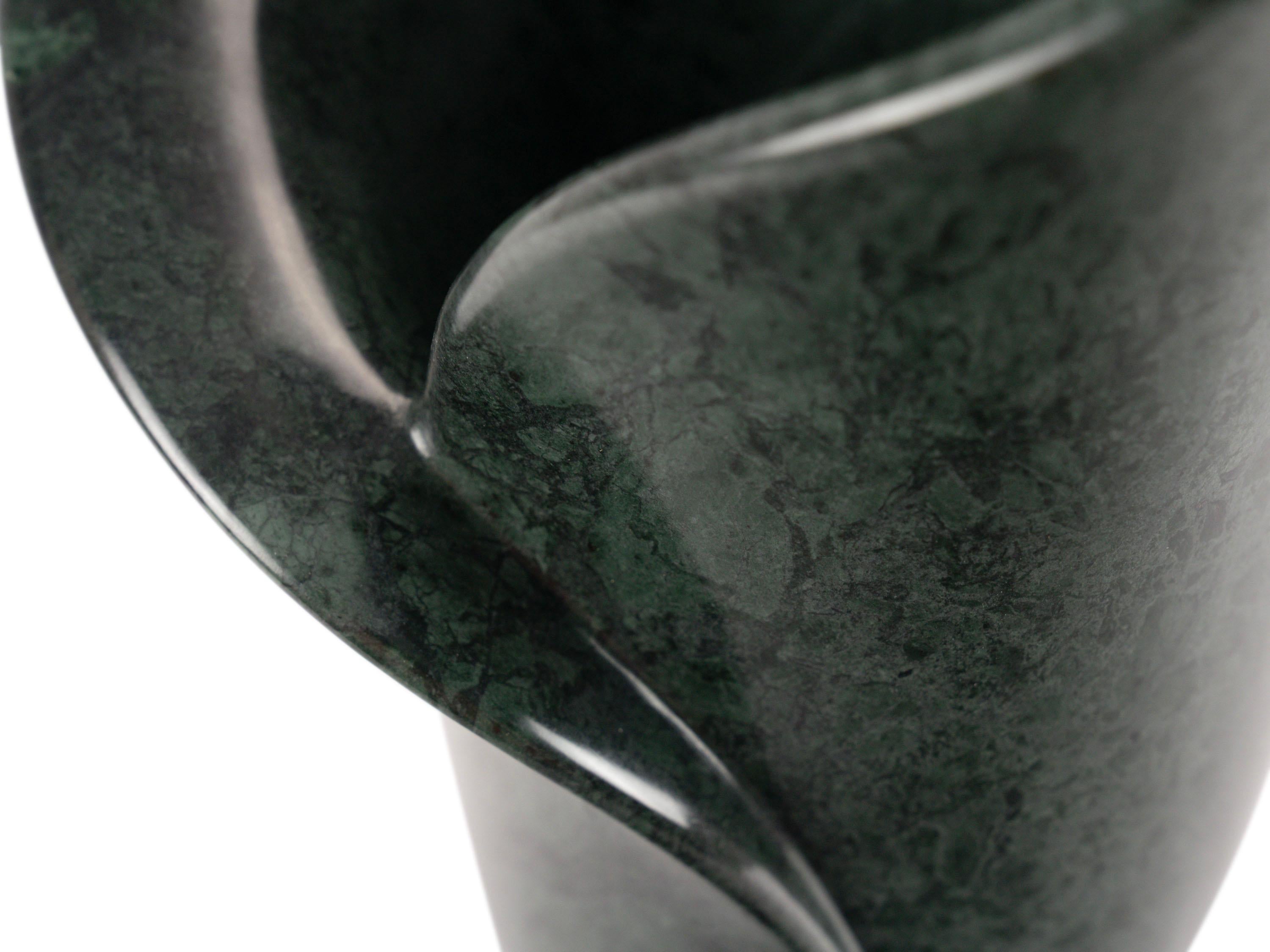Sculptural Vase Imperial green marble Hand-sculpted Organic Shape Flower, Italy For Sale 3