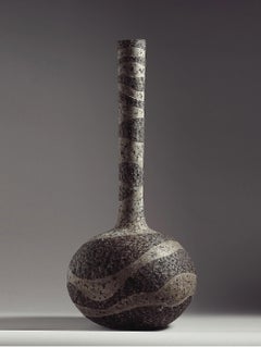 Vaso scultoreo R di Donatas Zukauskas