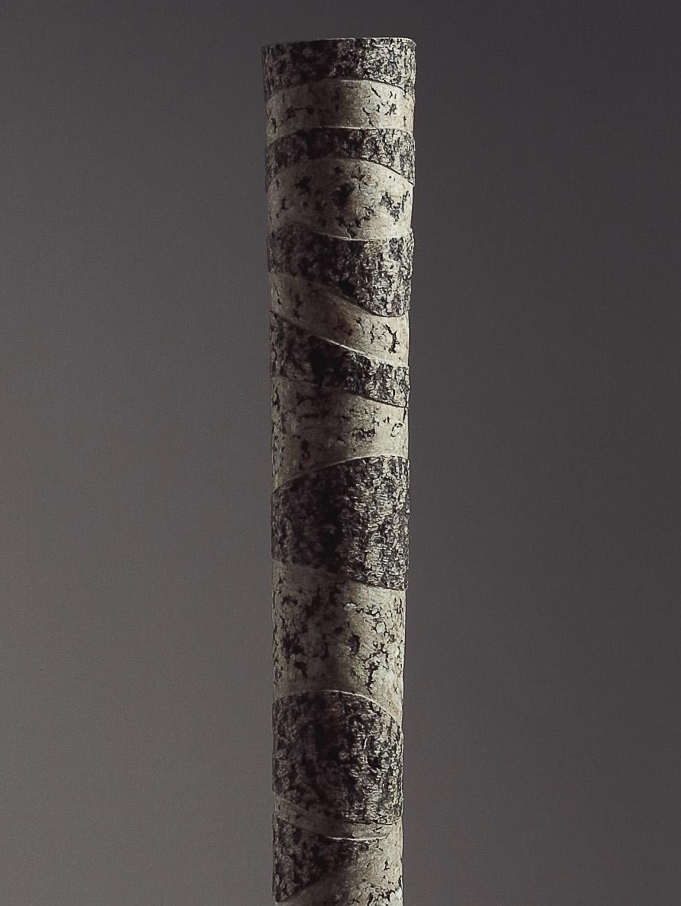 Lituano Vaso scultoreo R di Donatas Zukauskas in vendita
