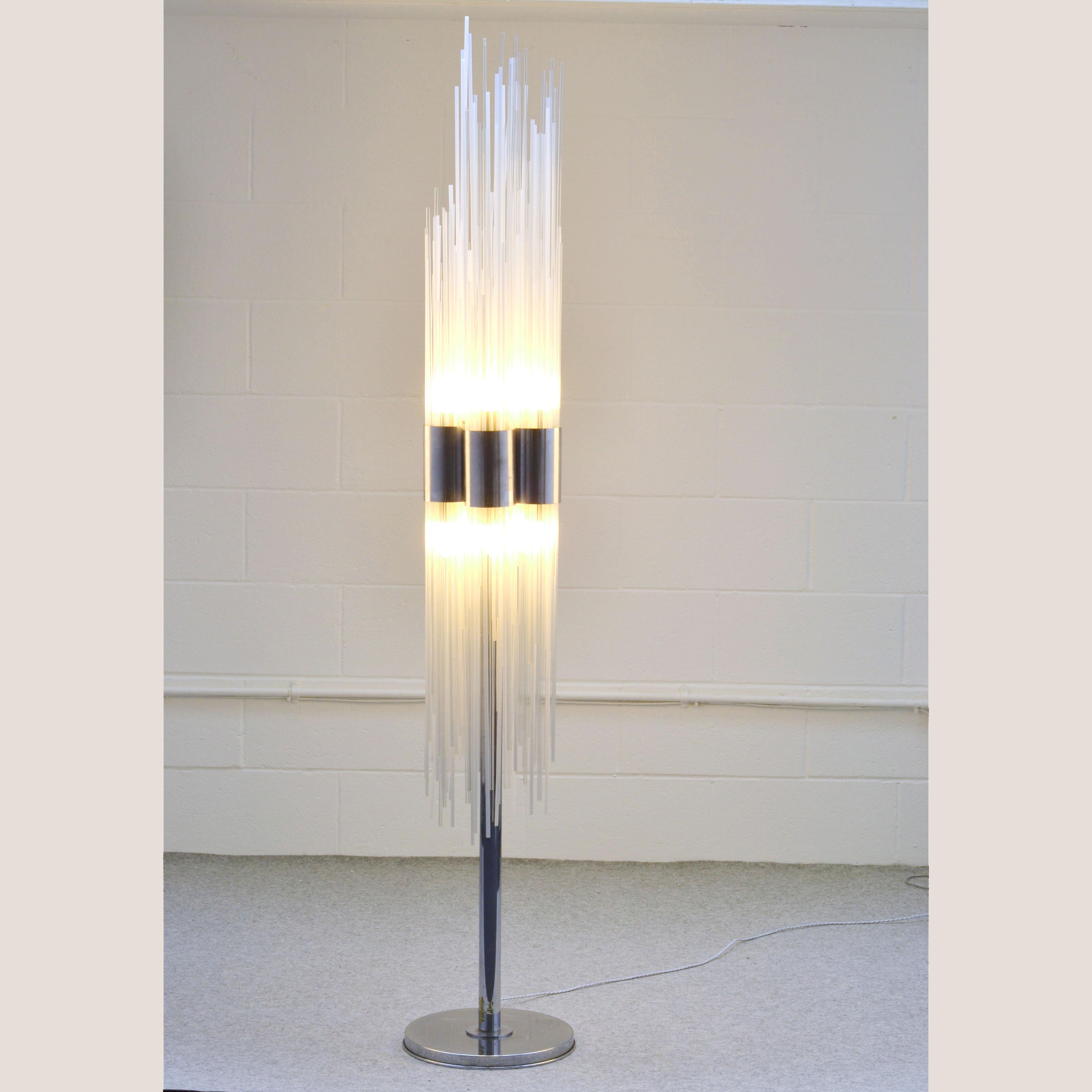 Sculptural Art Floor Lamp in Reed Glass Rods on Chrome Stand In Italy 1960's  For Sale 6
