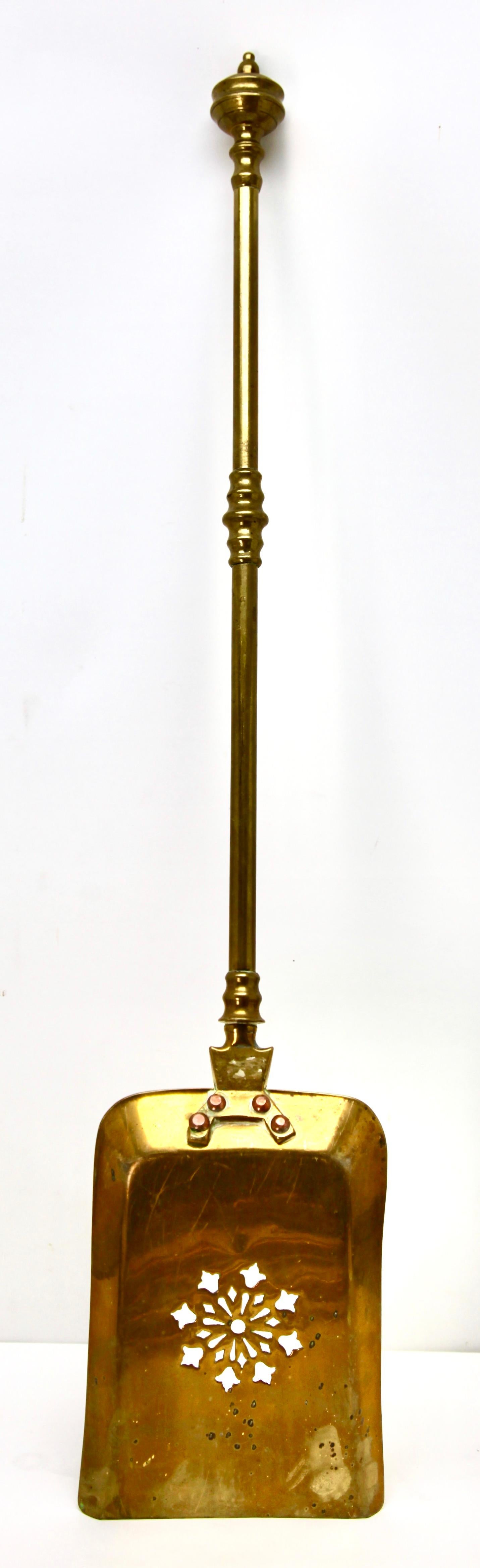 Sculptural Very Decorative Solid Brass Three-Piece Fire Tool Set, 1870s 3