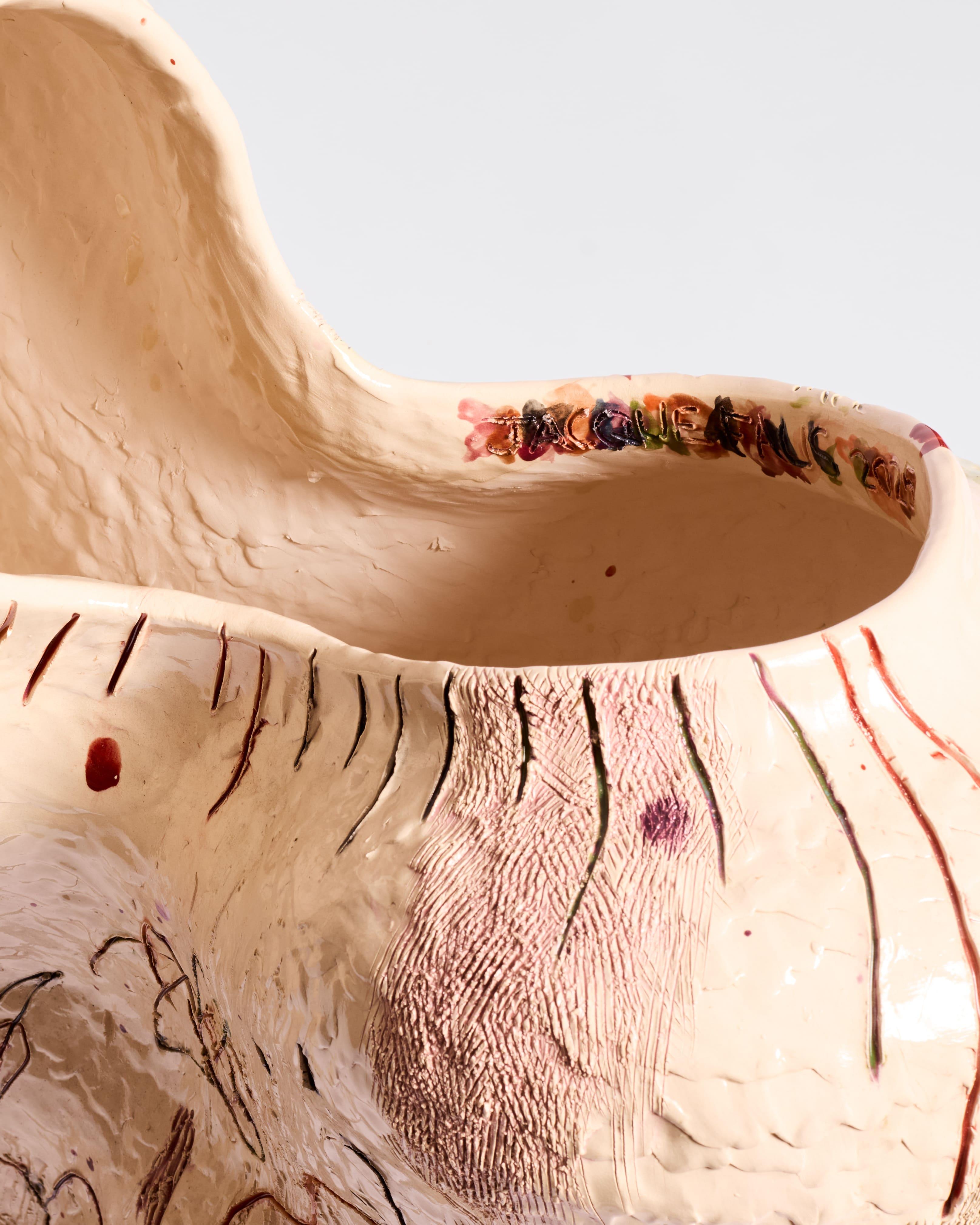 Smaltato Vaso scultoreo di Jacque Faus in vendita