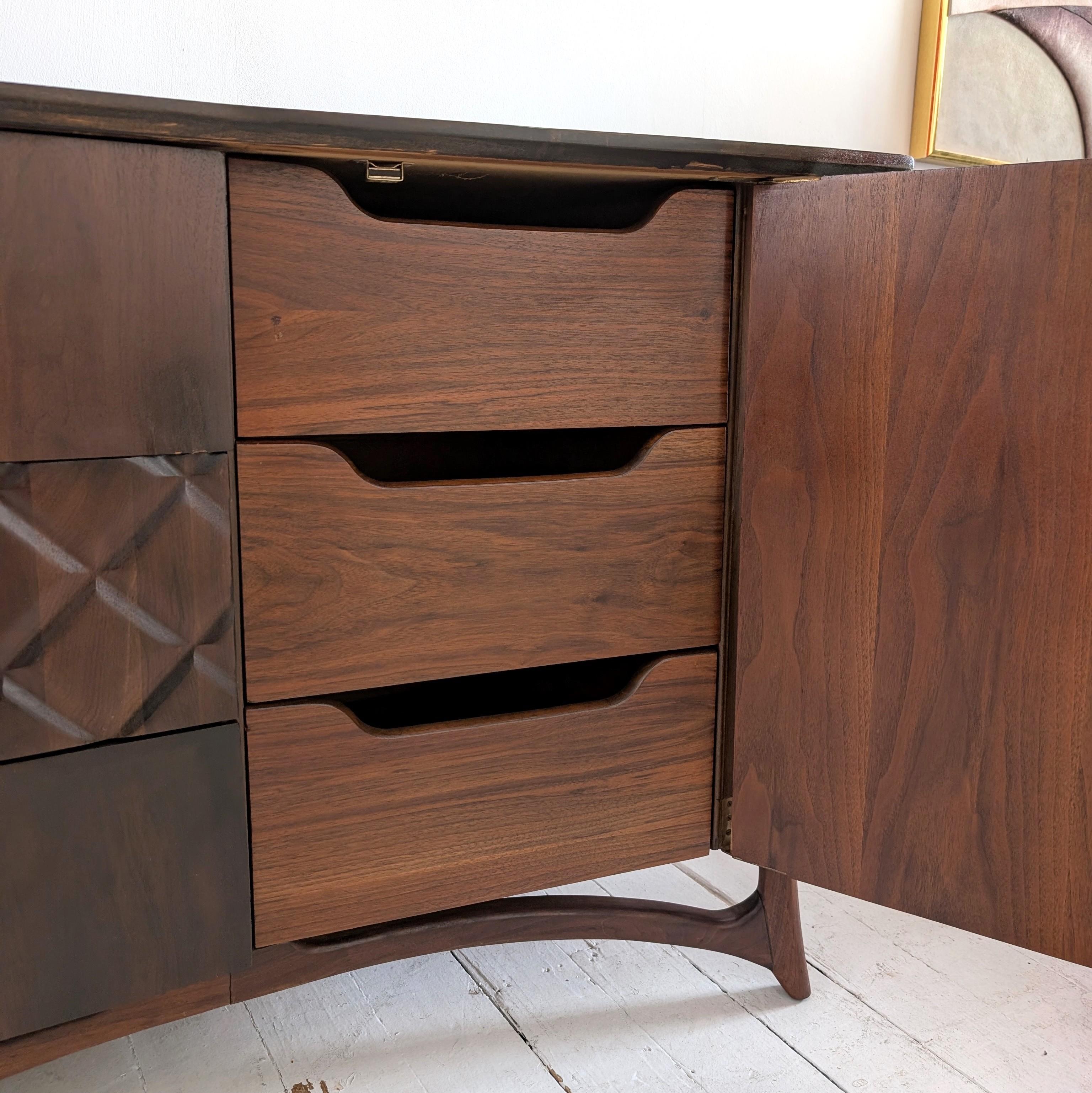 Sculptural vintage Danish midcentury walnut sideboard by Piet Hein, 1960s For Sale 6