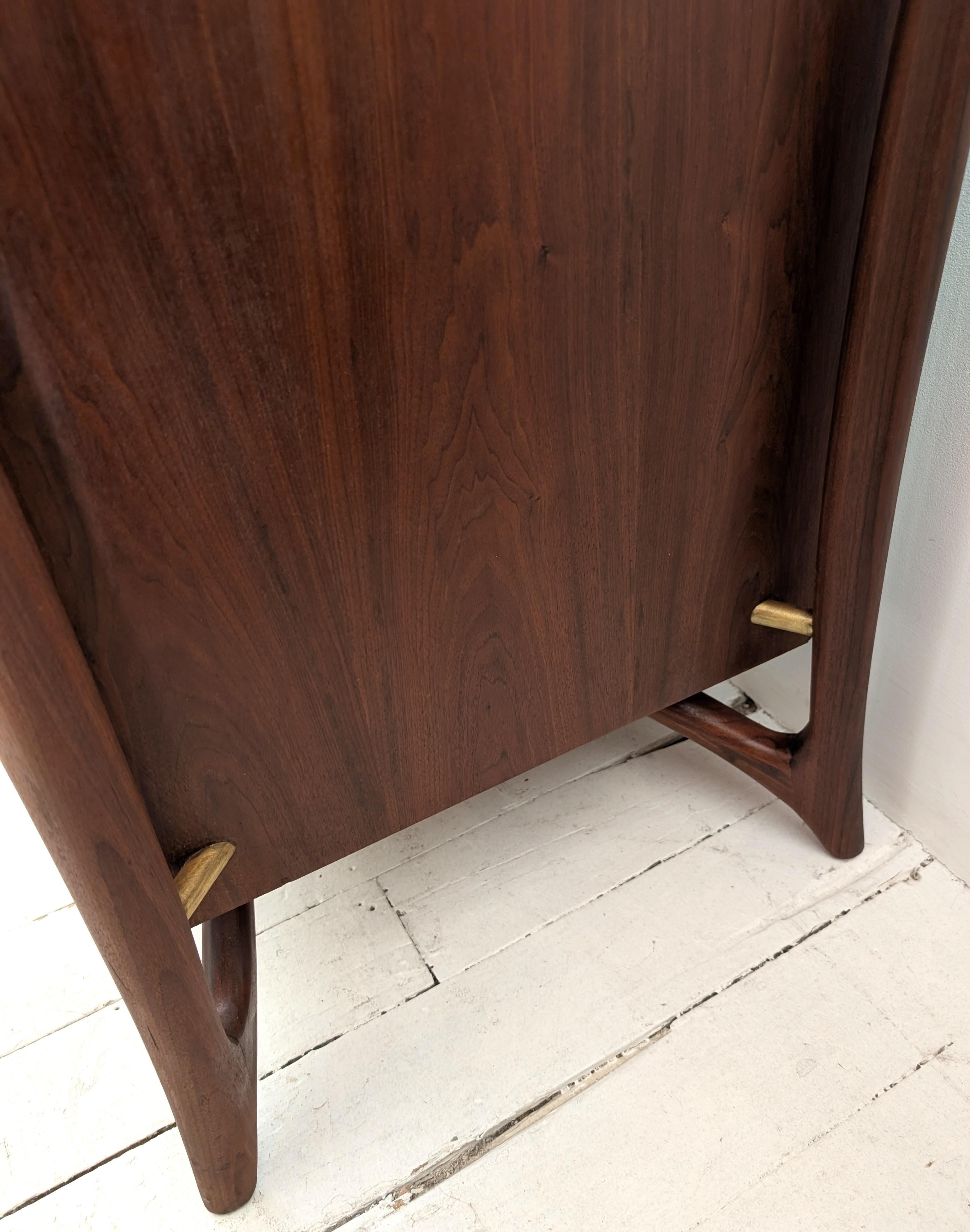 Sculptural vintage Danish midcentury walnut sideboard by Piet Hein, 1960s For Sale 10