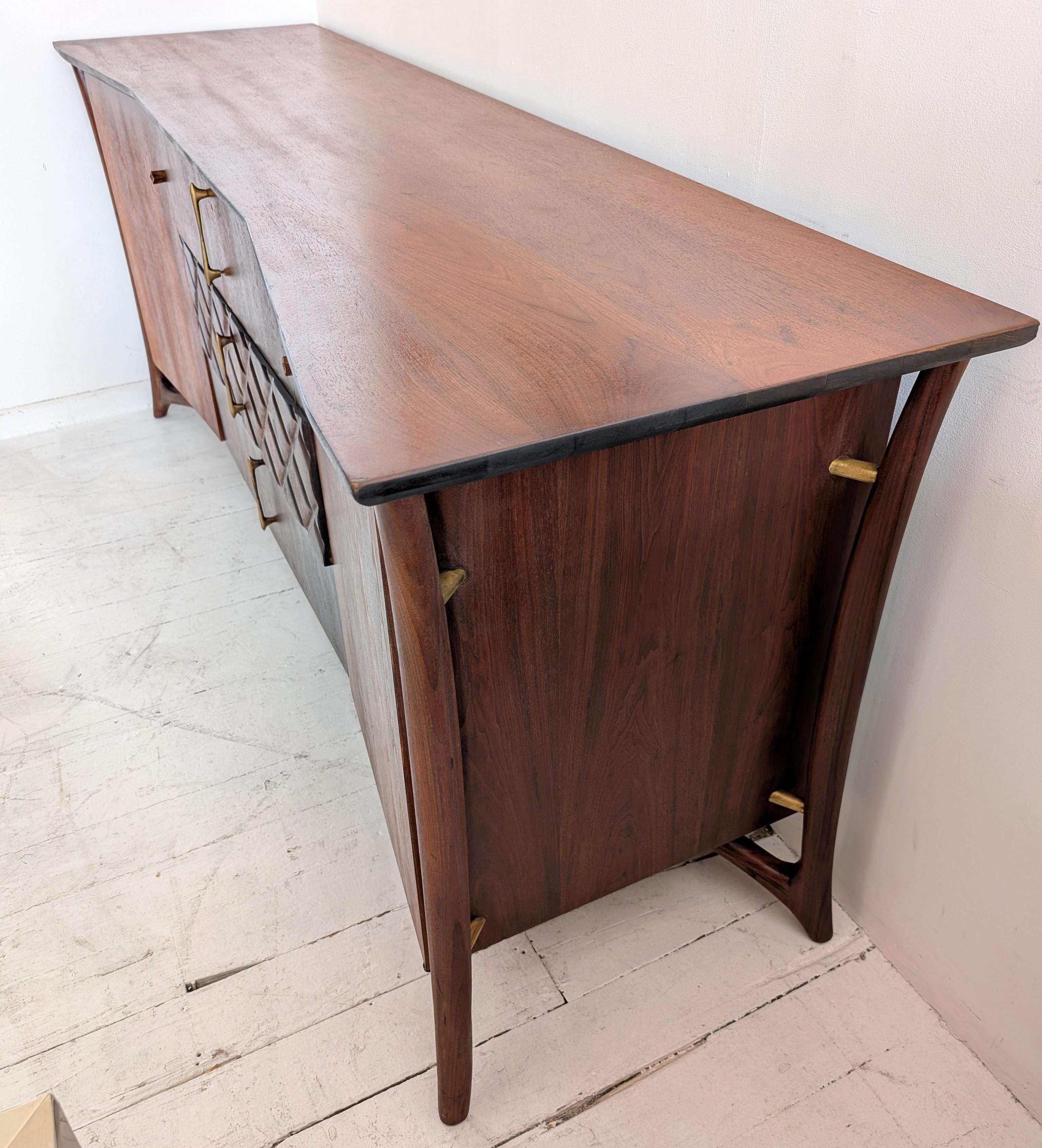 Sculptural vintage Danish midcentury walnut sideboard by Piet Hein, 1960s For Sale 3