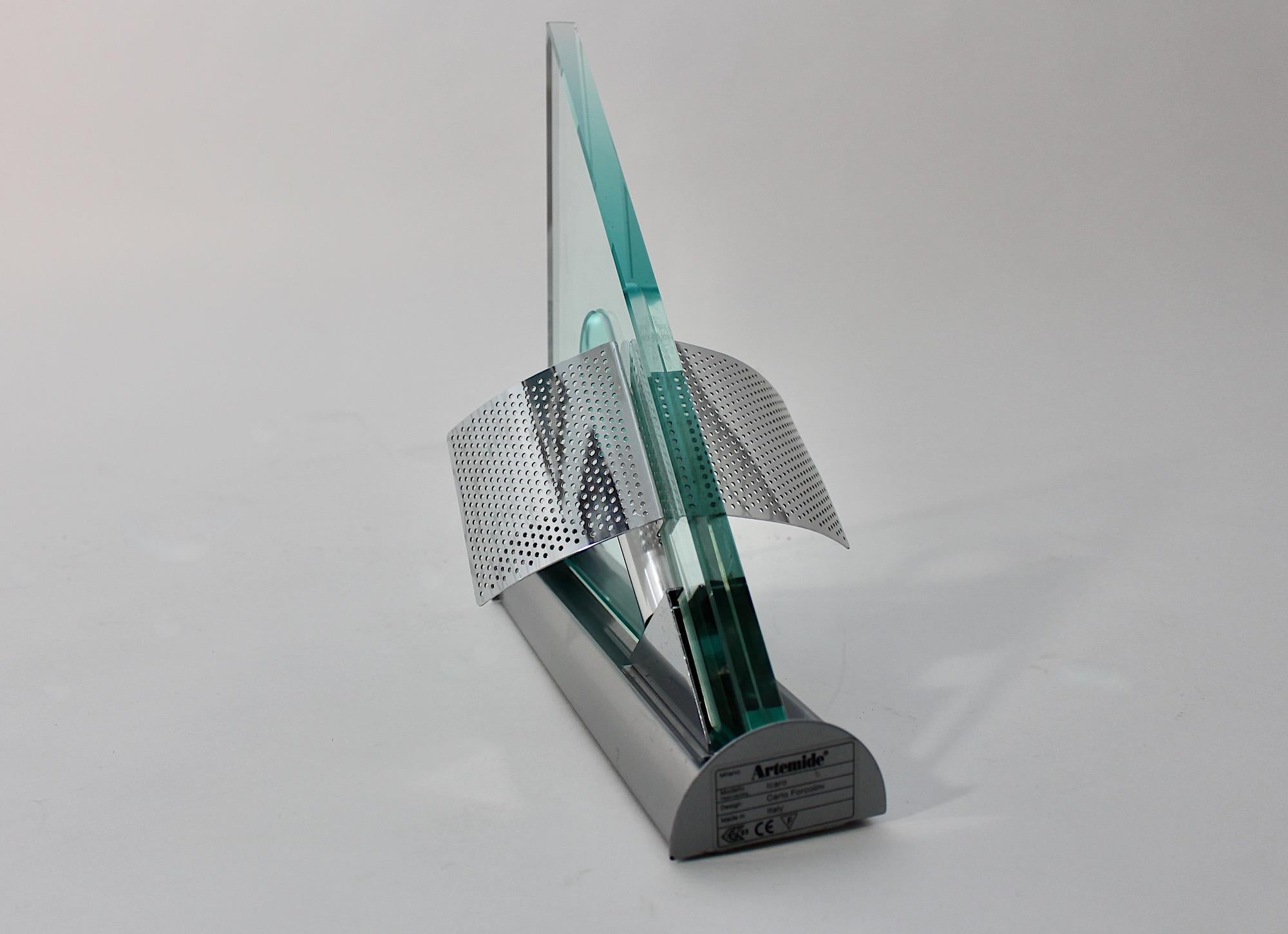Lámpara escultural vintage triangular Icaro Carlo Forcolini 1984 Italia Italiano en venta