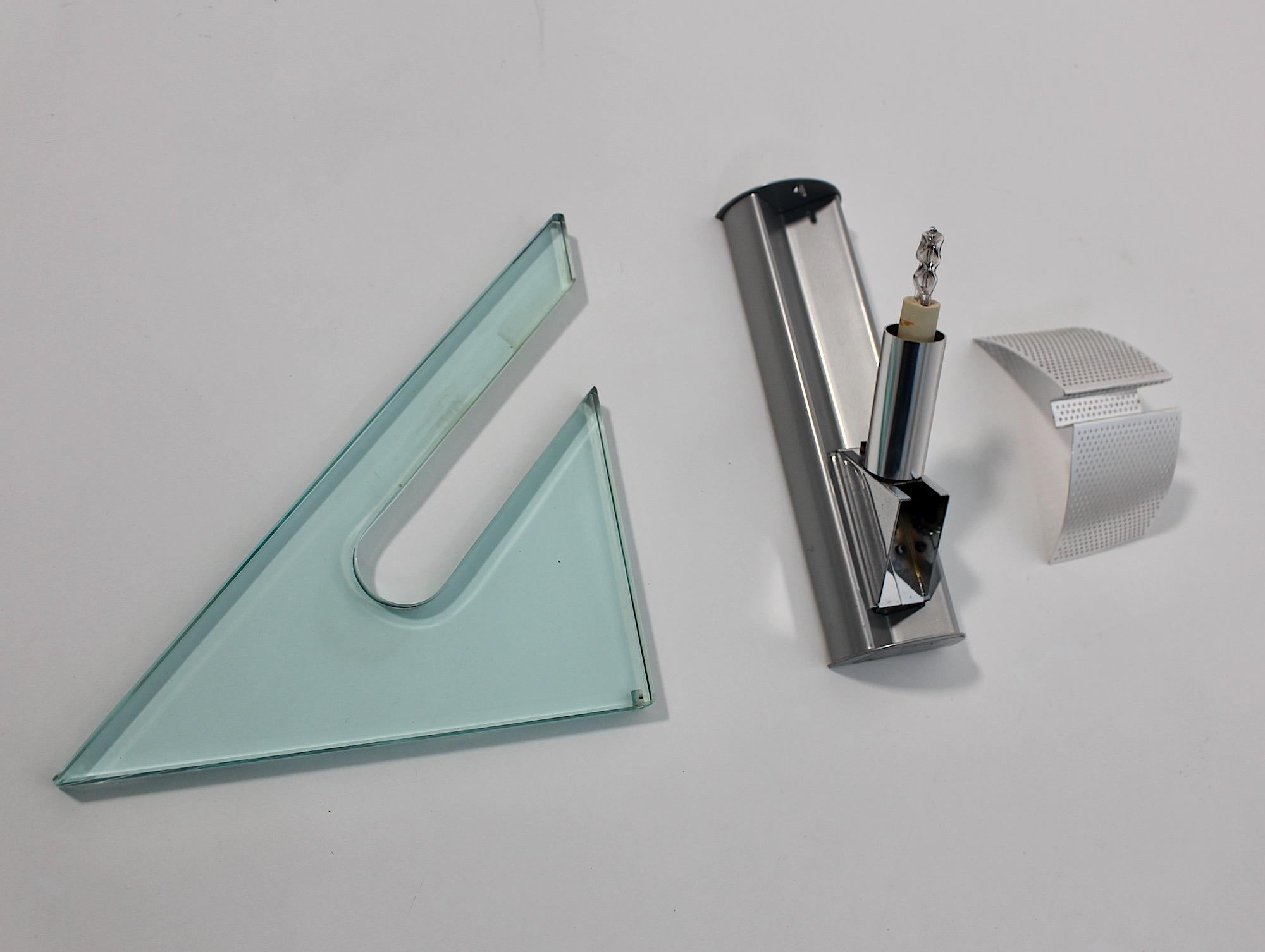 Lámpara escultural vintage triangular Icaro Carlo Forcolini 1984 Italia en Bueno estado para la venta en Vienna, AT