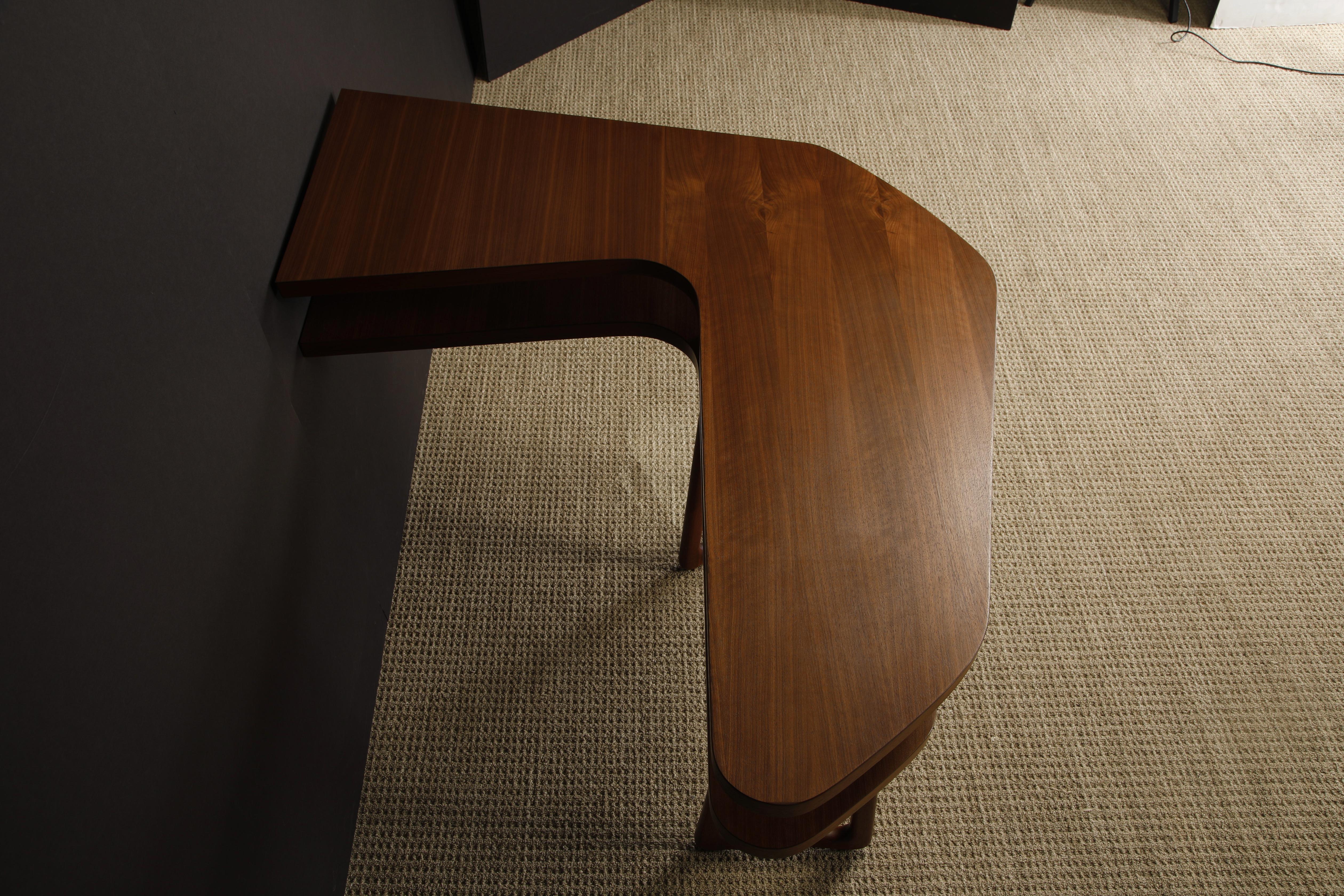 Sculptural Vladimir Kagan Boomerang Bar and Sculpted Leg Barstools, circa 1950's For Sale 11