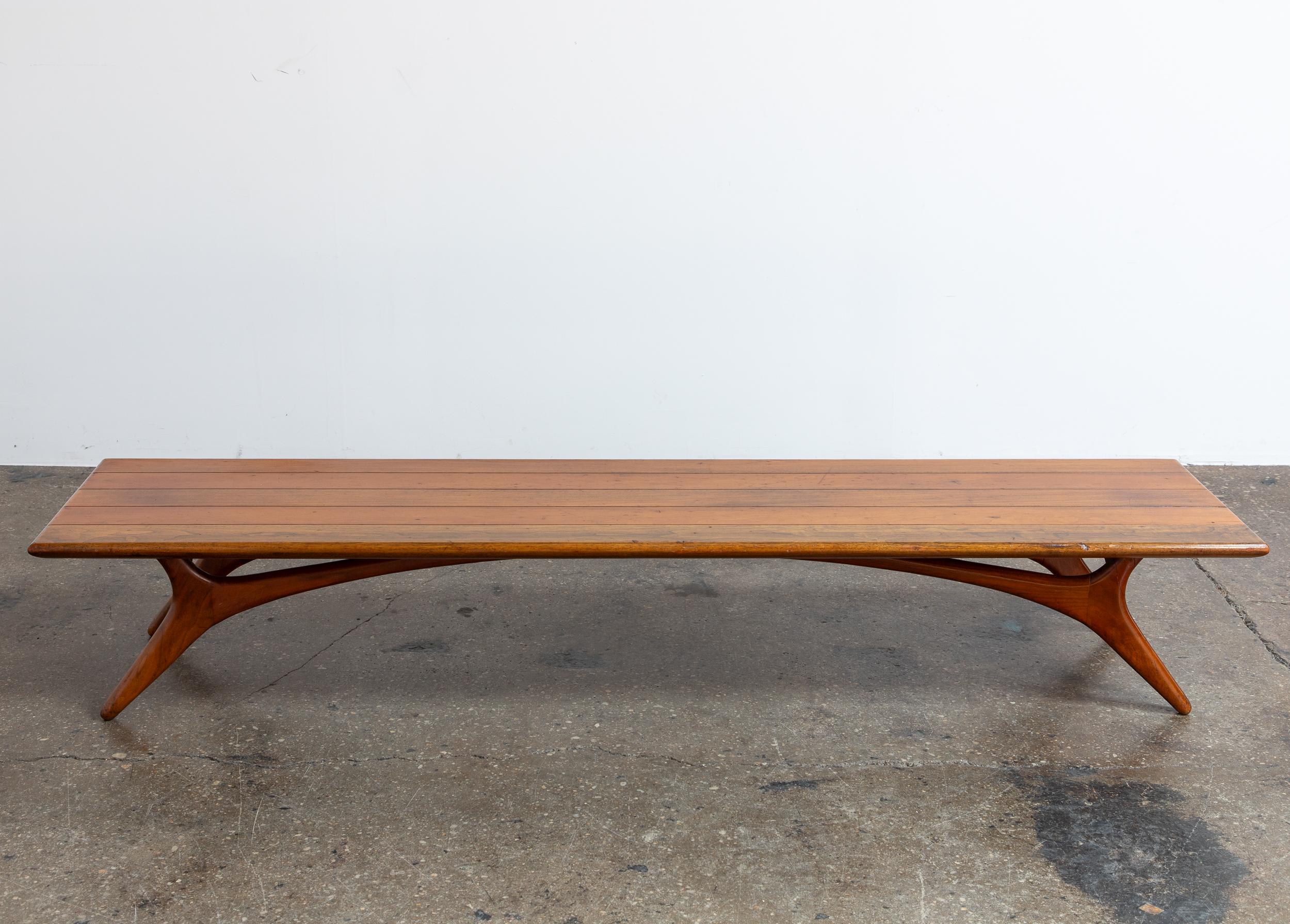 Mid-Century Modern Table basse ou banc sculptural de Vladimir Kagan pour Grosfeld House en vente