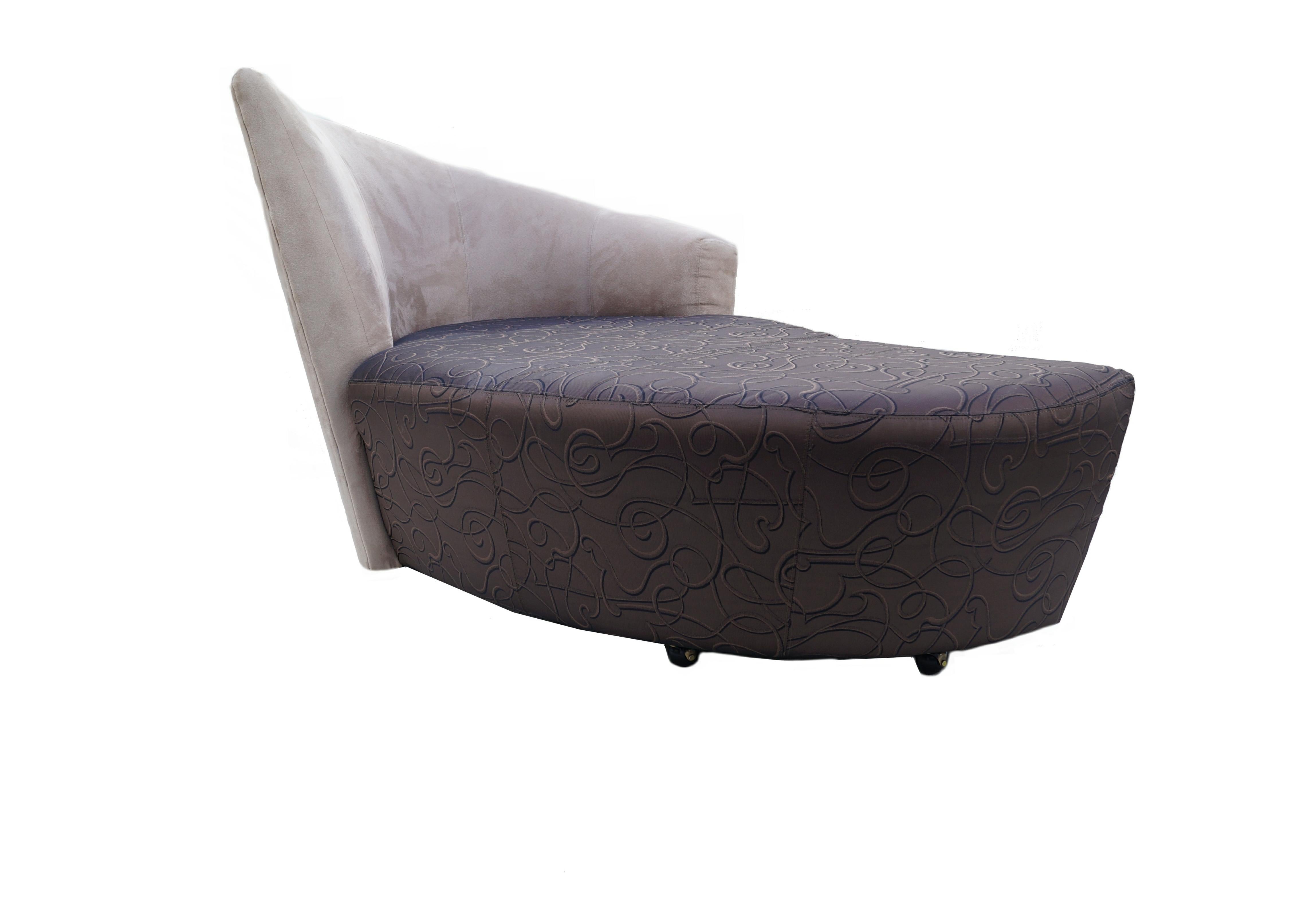 Mid-Century Modern Sculptural Vladimir Kagan Swivel Bilbao Chaise Lounge Lounges Chair Castors For Sale