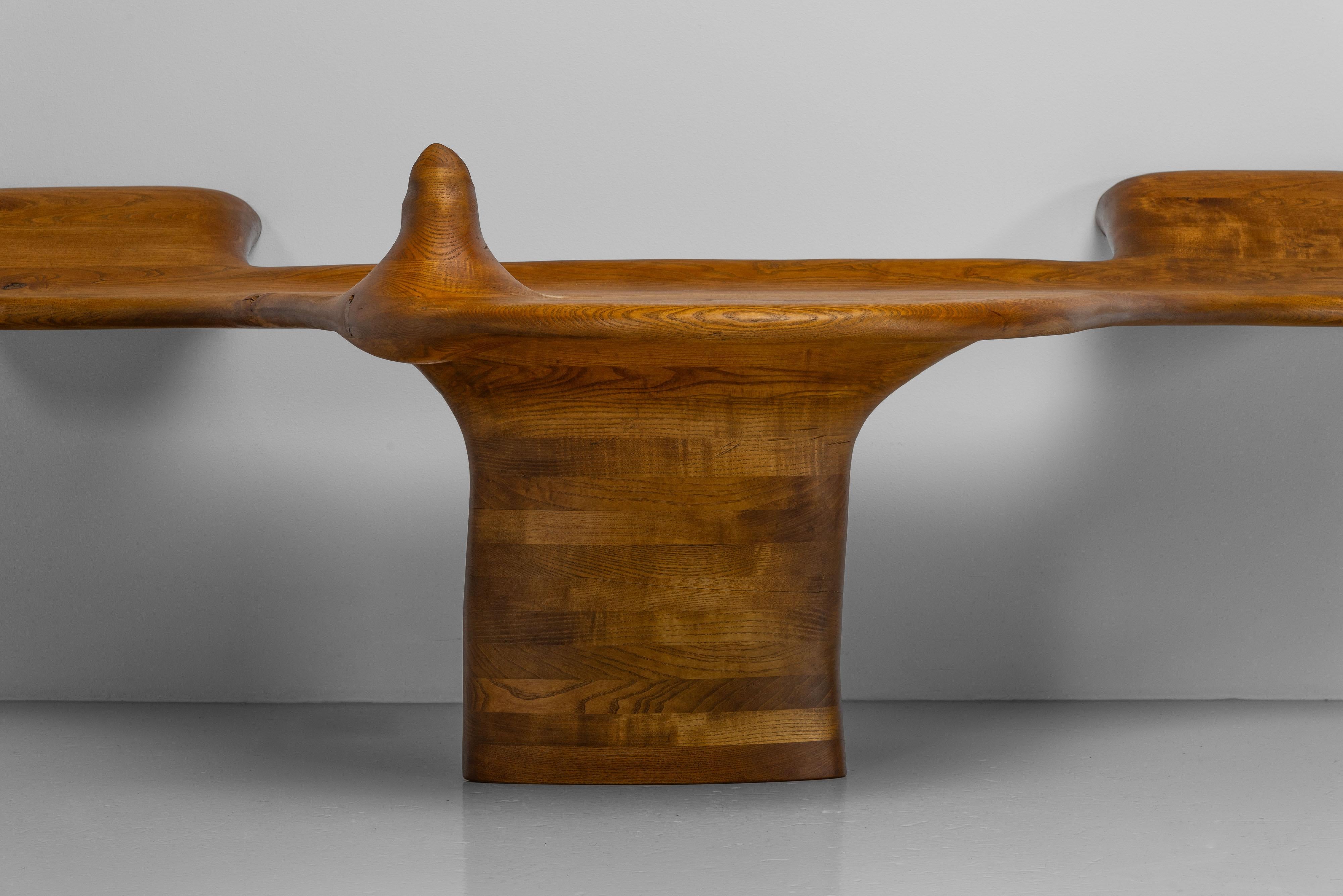 Olandese Tavolo scultoreo da parete in legno di frassino Wood 1970 in vendita