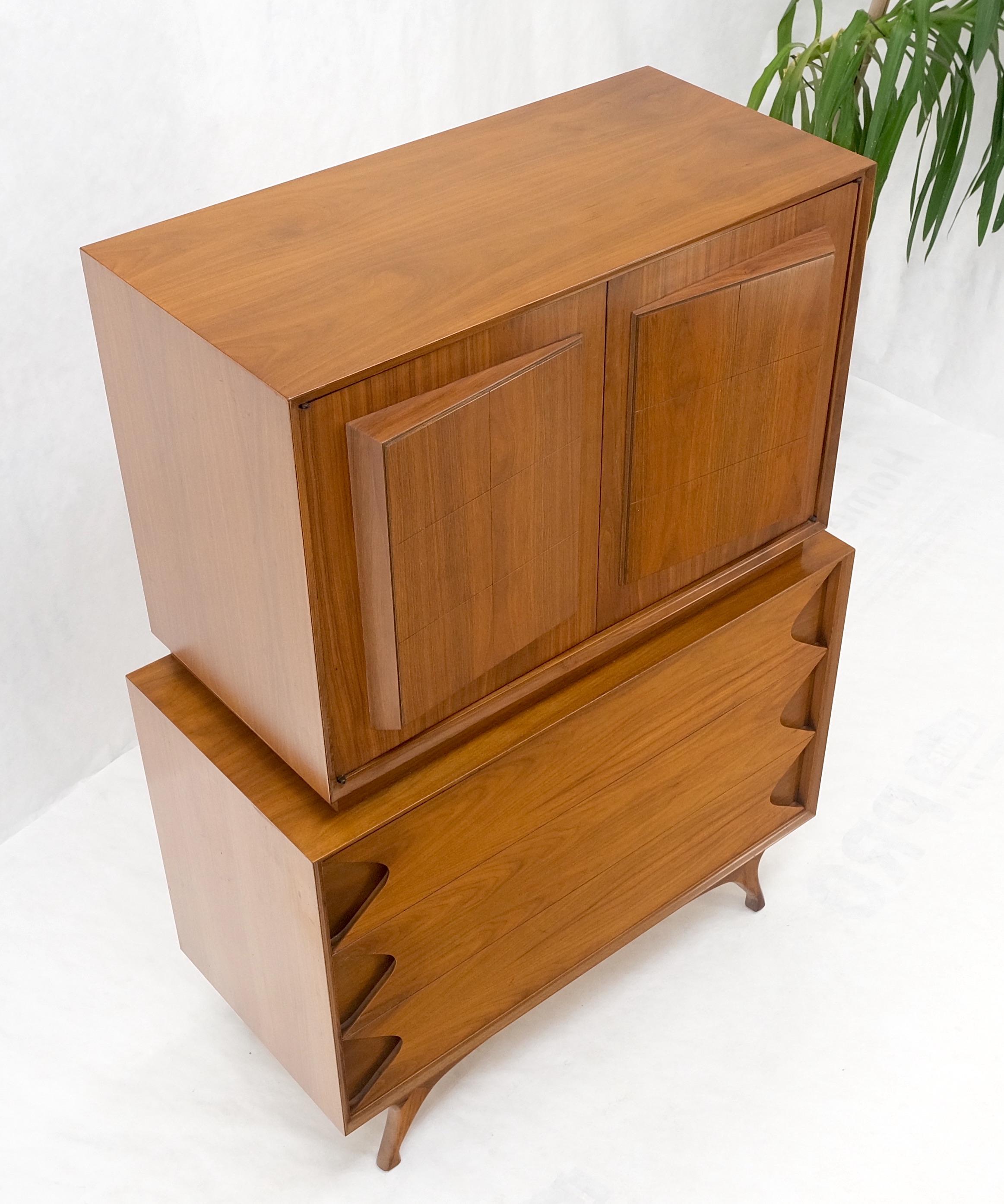 Sculptural Walnut 6 Drawers 2 Doors Compartment Gentlemen's Chest Dresser Mint! For Sale 5