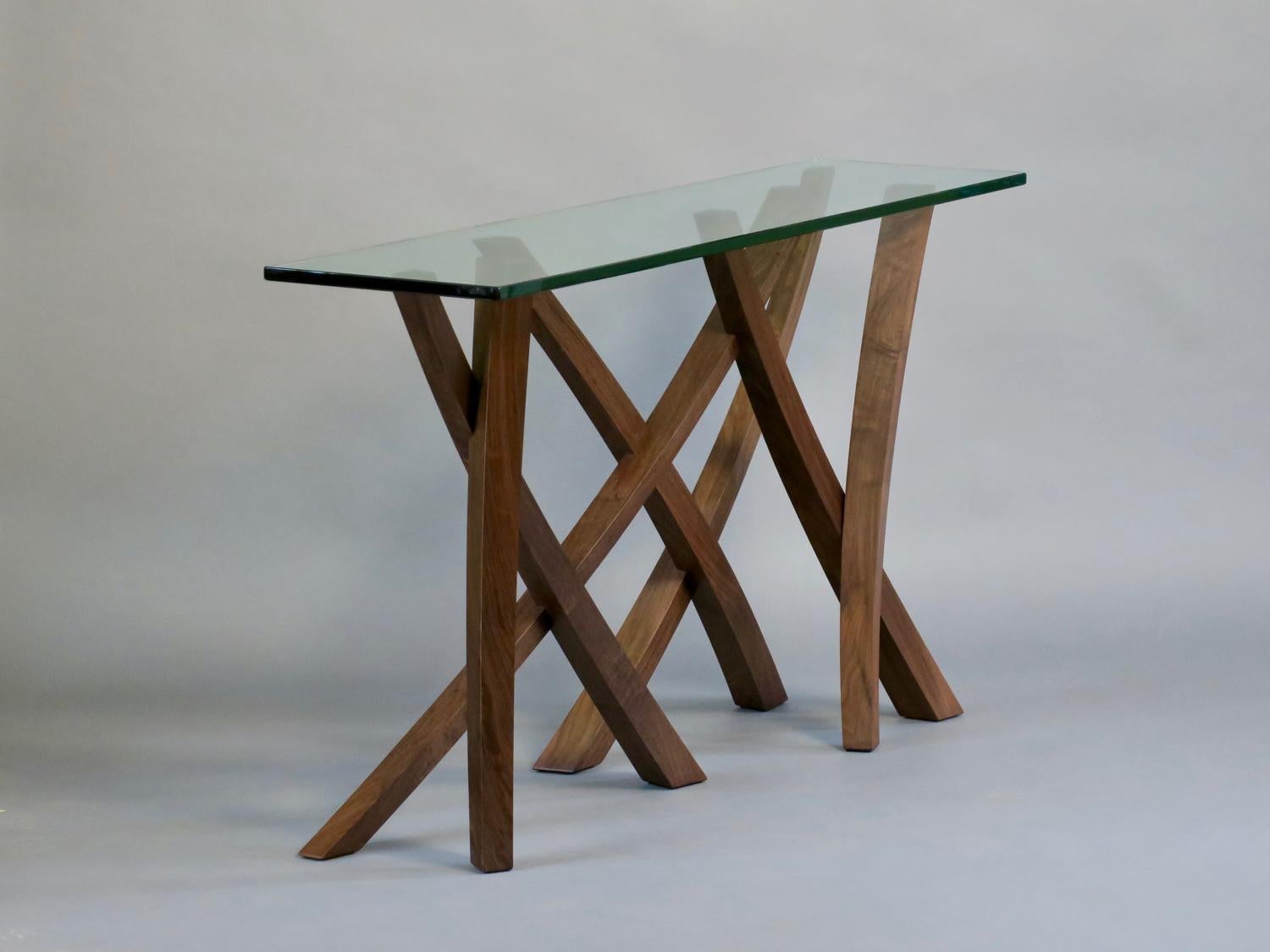 Table console sculpturale en noyer et verre de Thomas Throop/Noir Creek Designs Neuf - En vente à New Canaan, CT