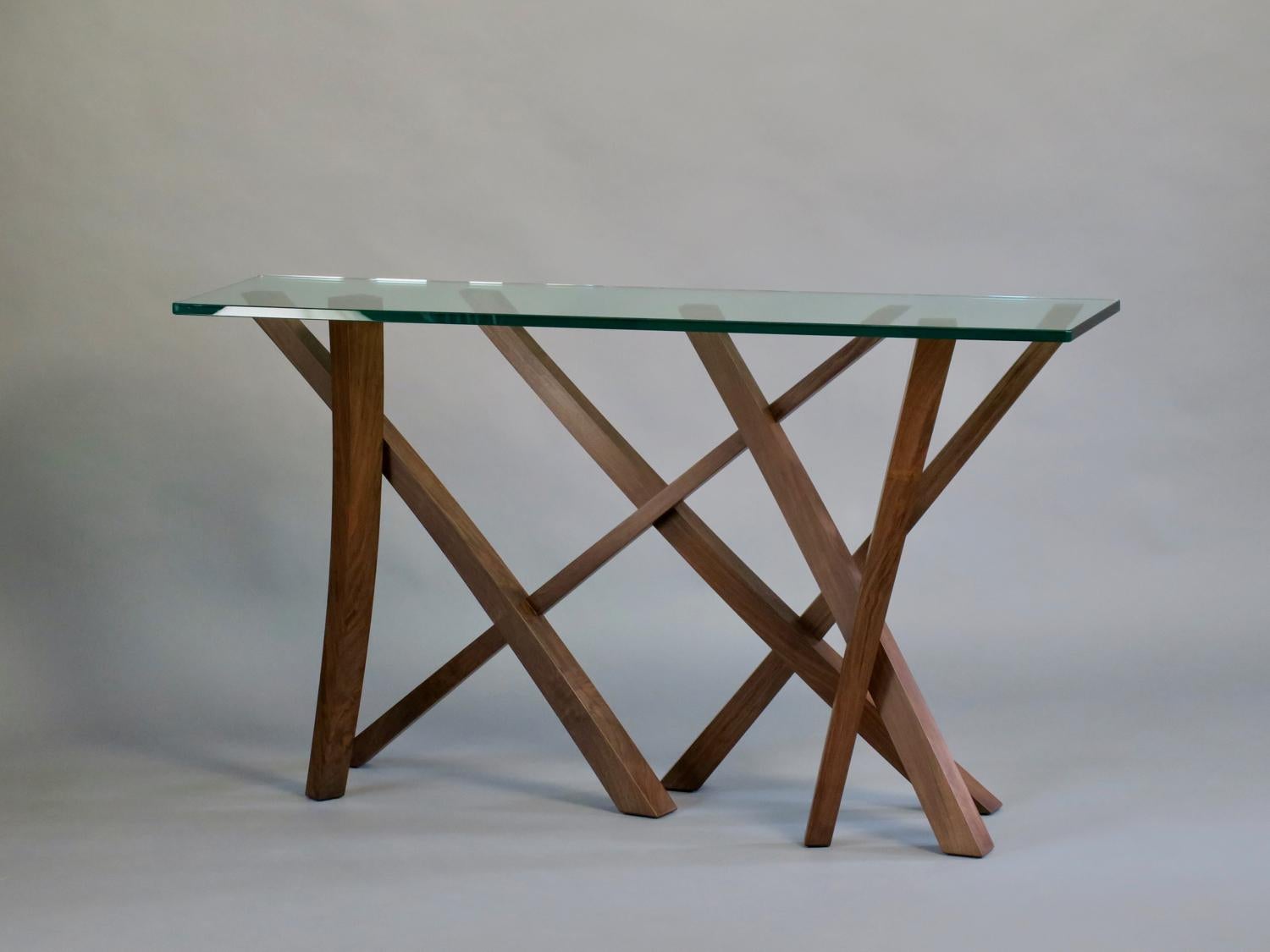 XXIe siècle et contemporain Table console sculpturale en noyer et verre de Thomas Throop/Noir Creek Designs en vente
