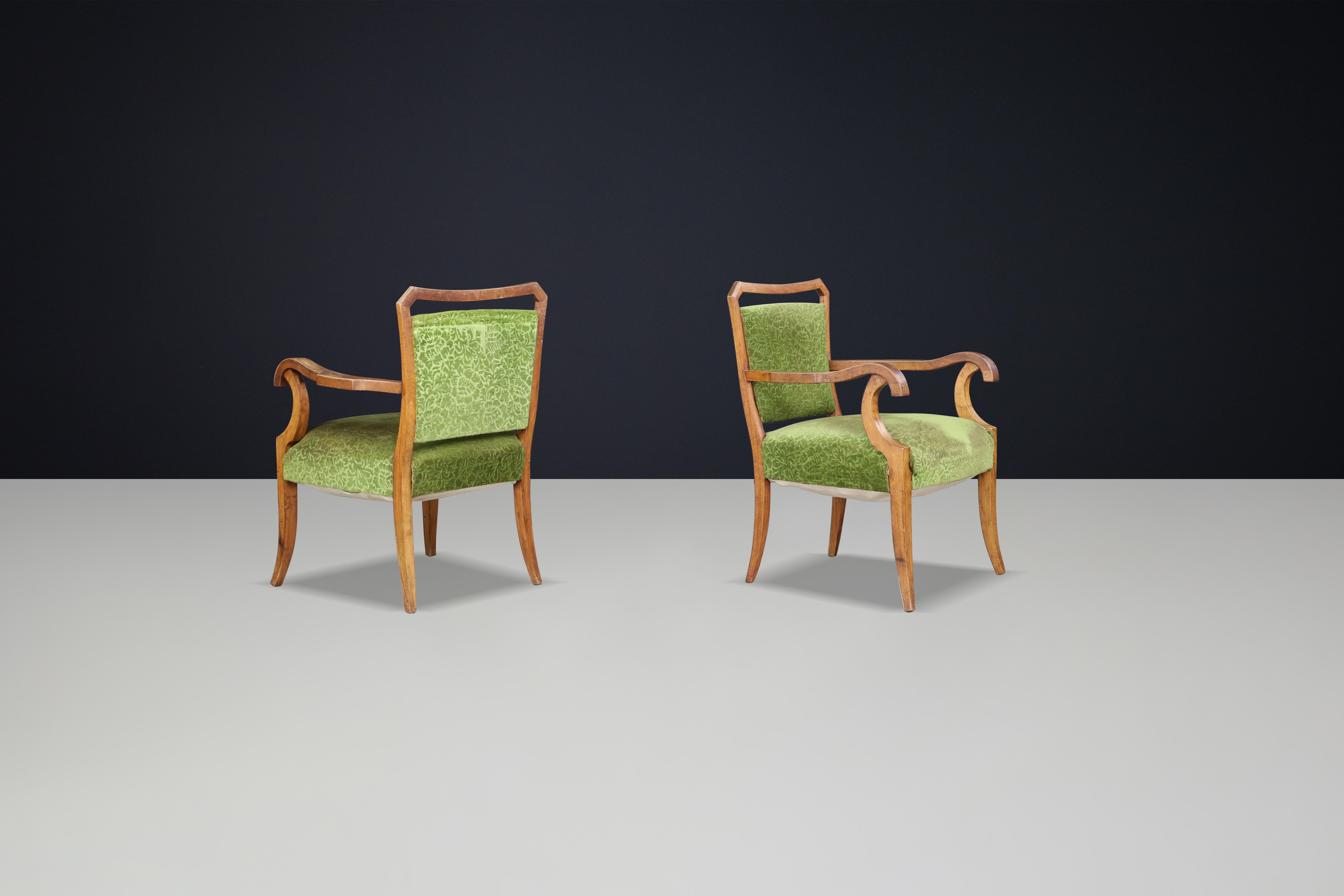 Italian Sculptural Walnut Art Deco Armchairs with Original green Floral Upholstery Italy For Sale
