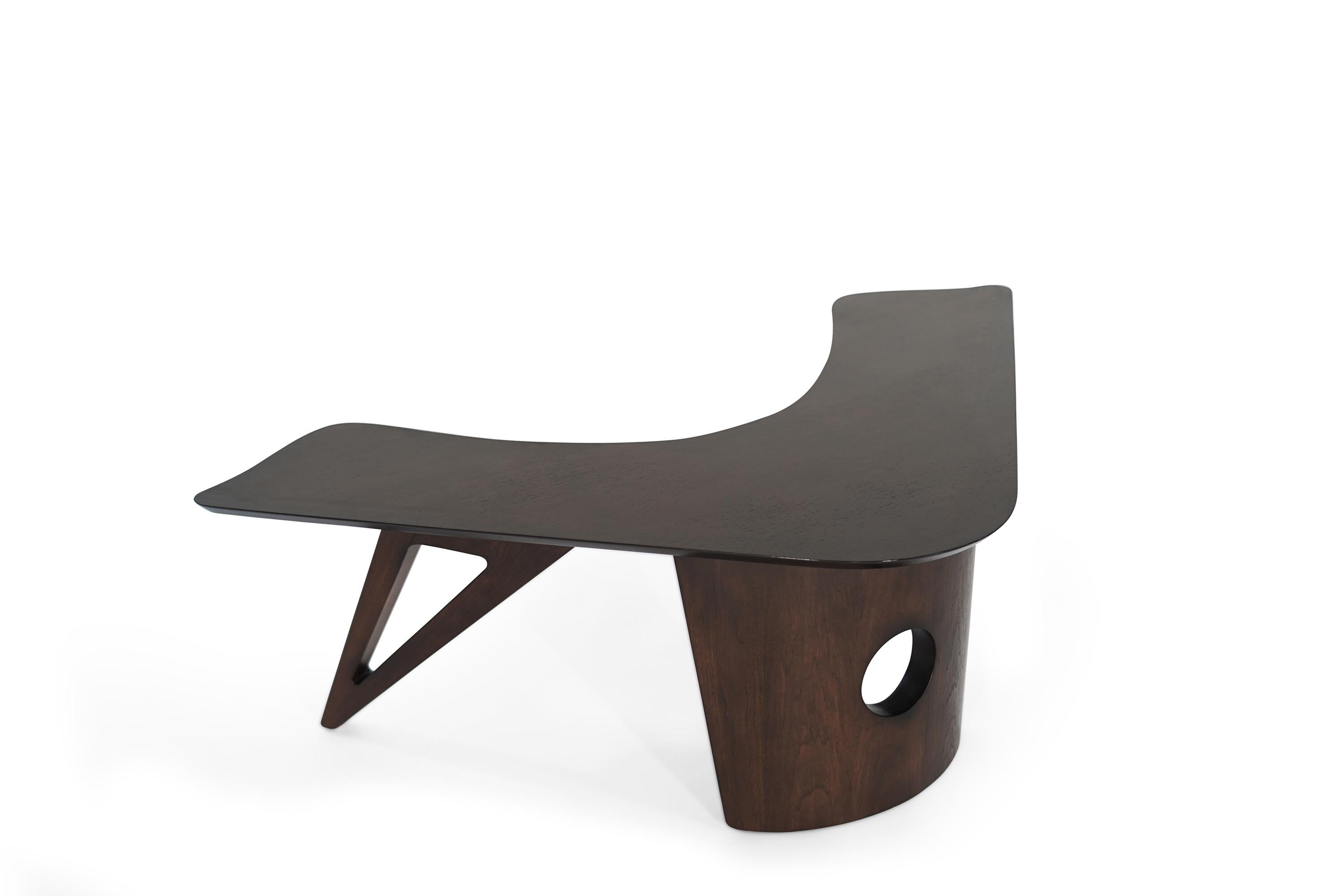 Sculptural Walnut Boomerang Coffee Table, 1950s In Good Condition In Westport, CT