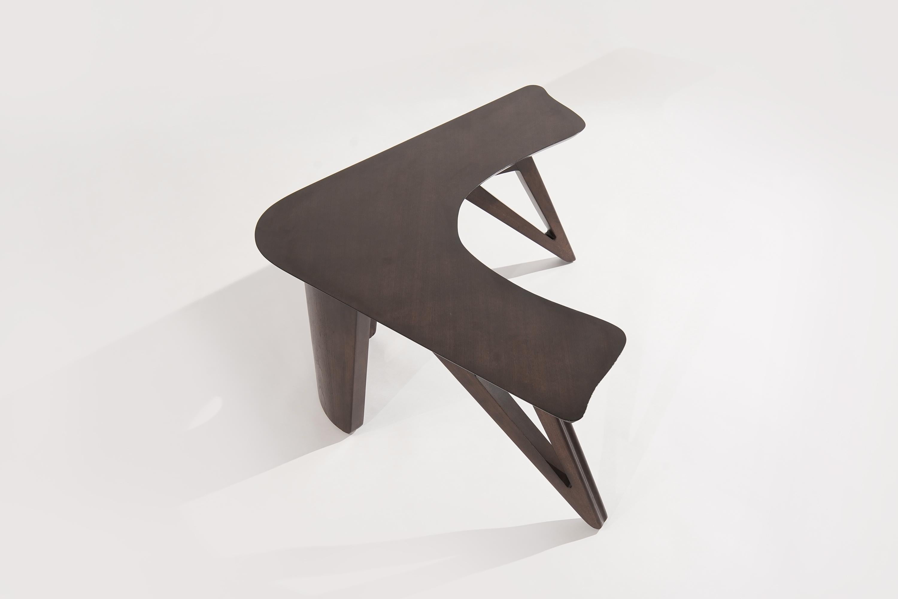 20th Century Sculptural Walnut Boomerang Coffee Table, 1950s For Sale