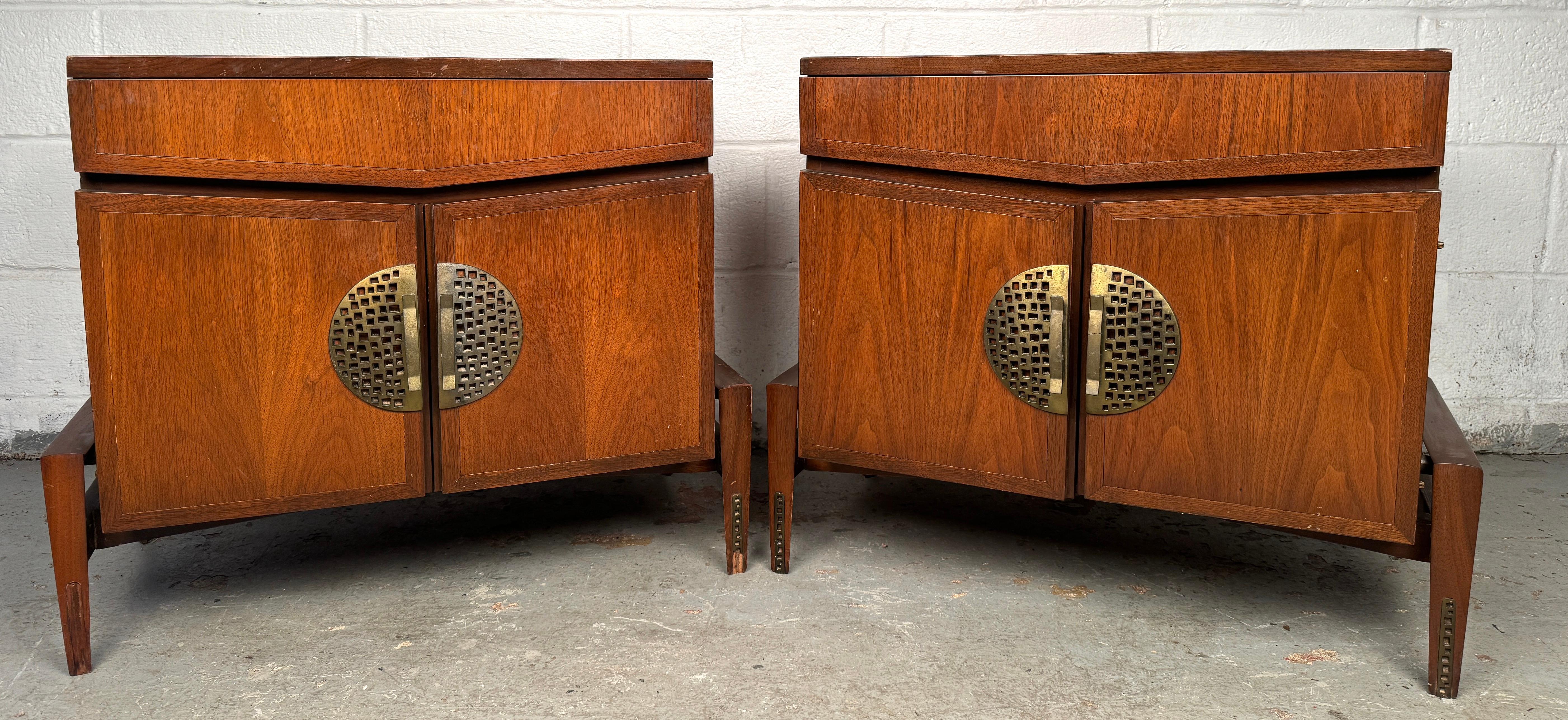 Mid-Century Modern Sculptural Walnut & Bronze Nightstands by Helen Hobey for Baker Inc. For Sale