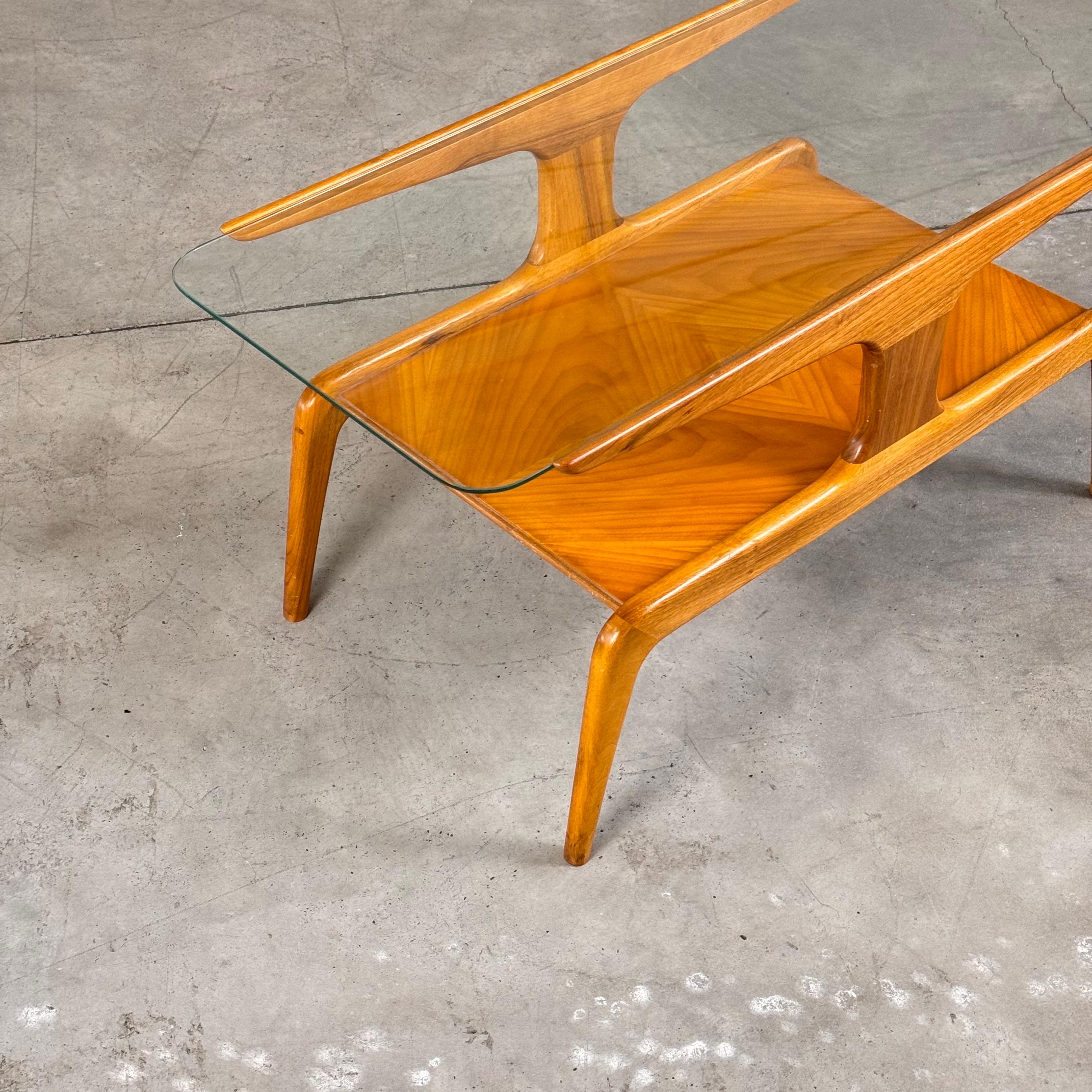 Sculptural Walnut Coffee Table by Gio Ponti for Domus Nova, Italy, 1950s In Good Condition For Sale In Bagnolo Mella, Brescia