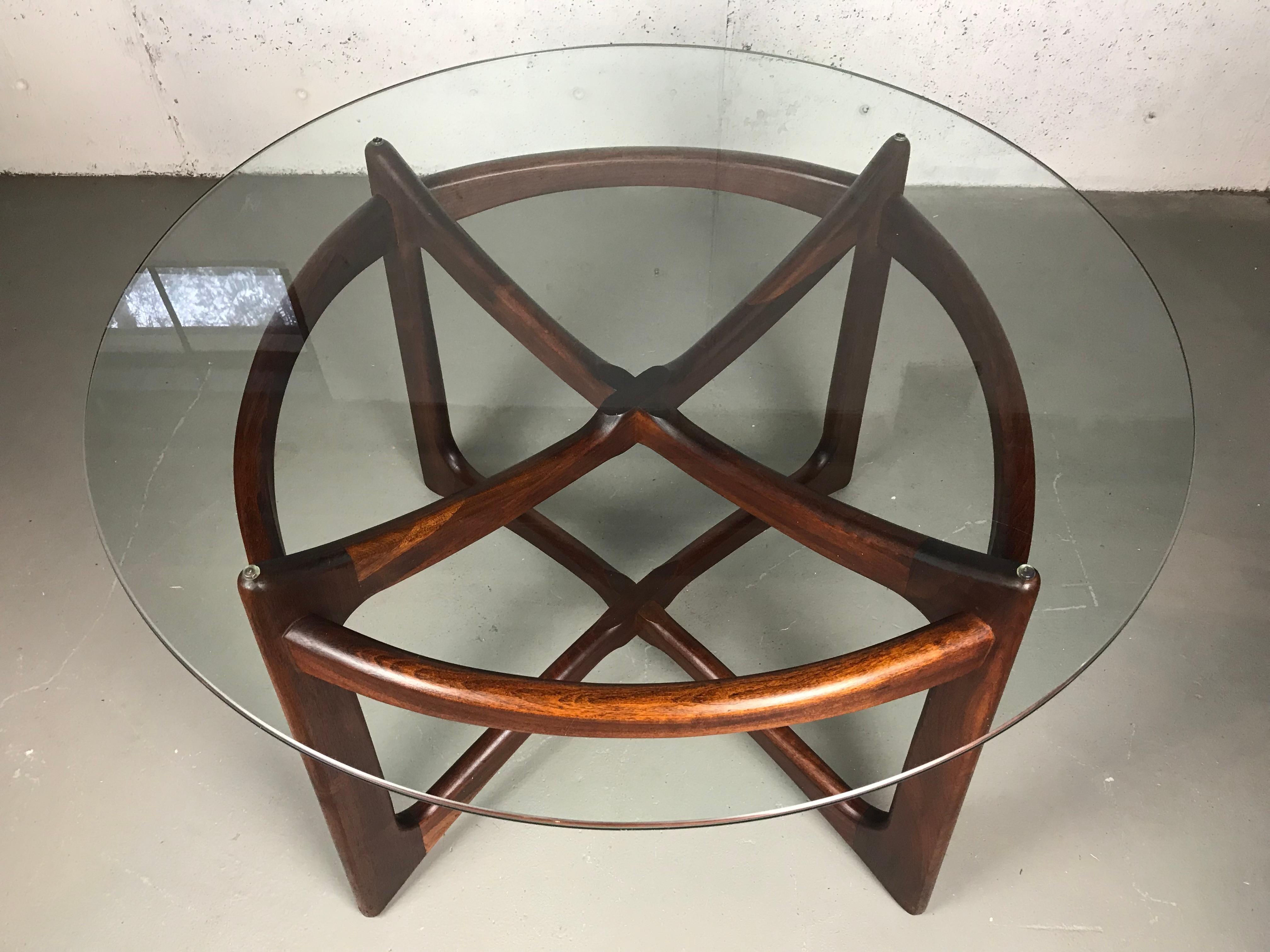Sculptural Walnut and Glass Dining Table by Adrian Pearsall for Craft Associates In Good Condition In Southampton, NJ