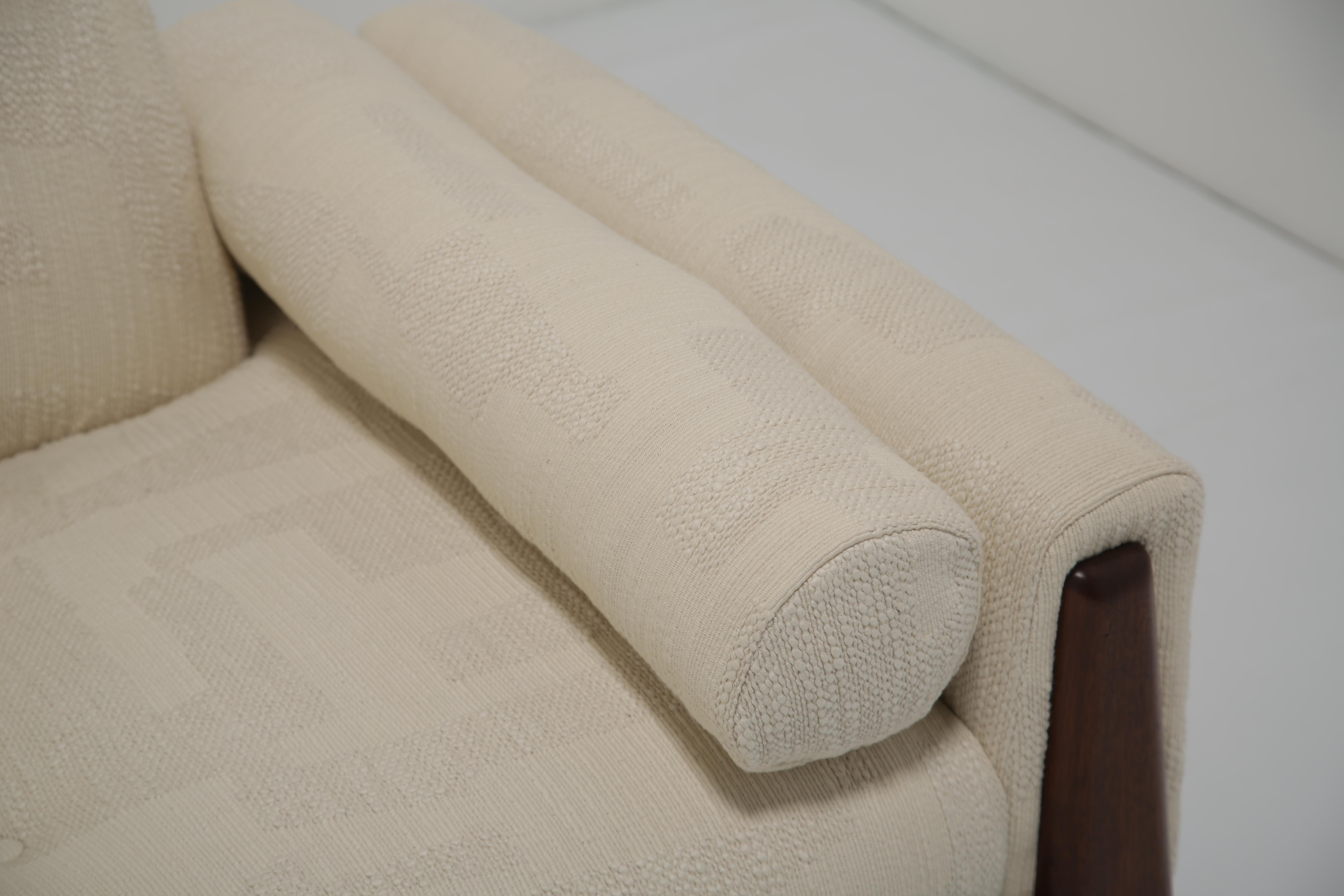 Skulpturales Sofa 'Gondola' aus Nussbaumholz, Model No. 2000-S, von Adrian Pearsall, 1960er Jahre im Angebot 3