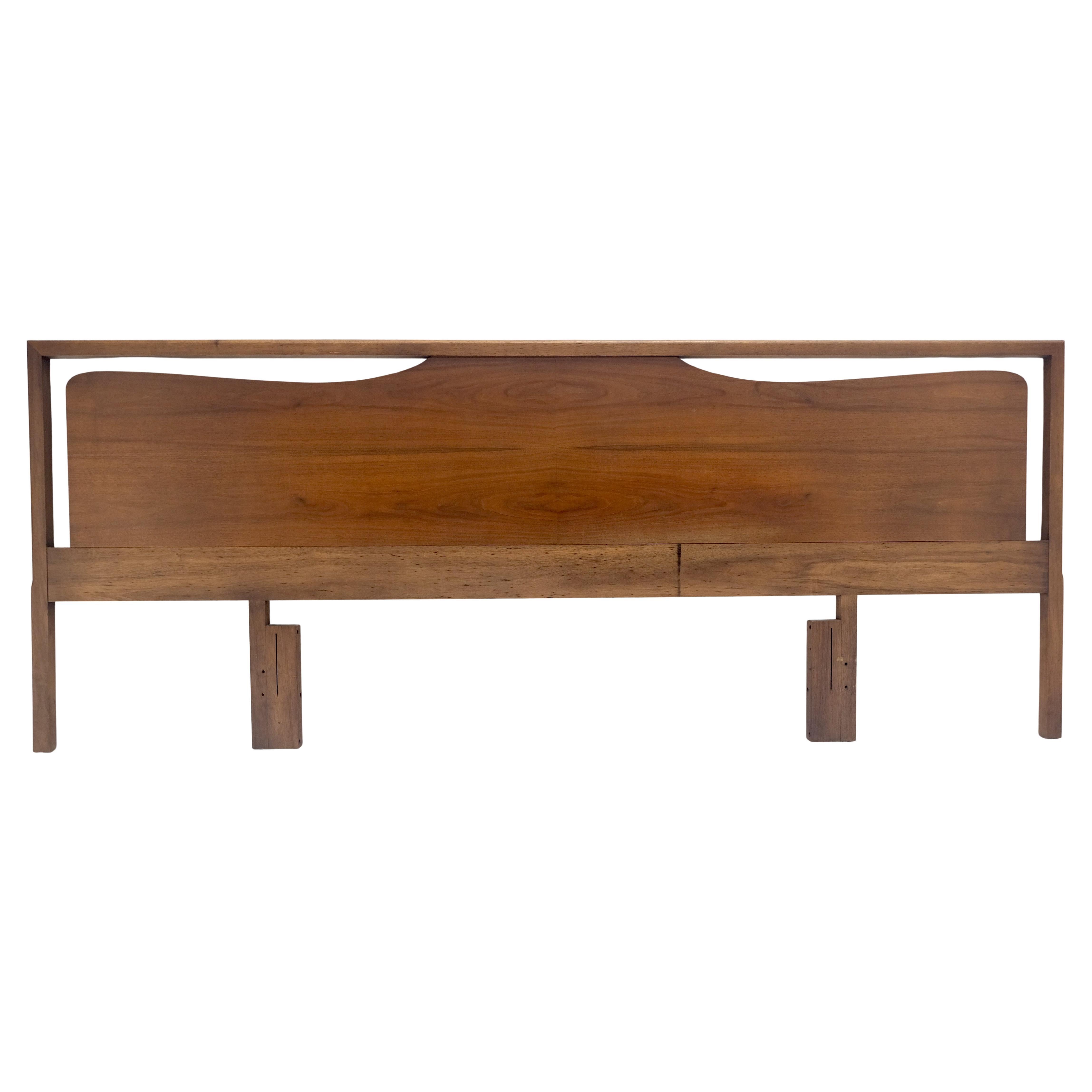 Tête de lit sculpturale en noyer 102" Wide Mid Century Modern MINT