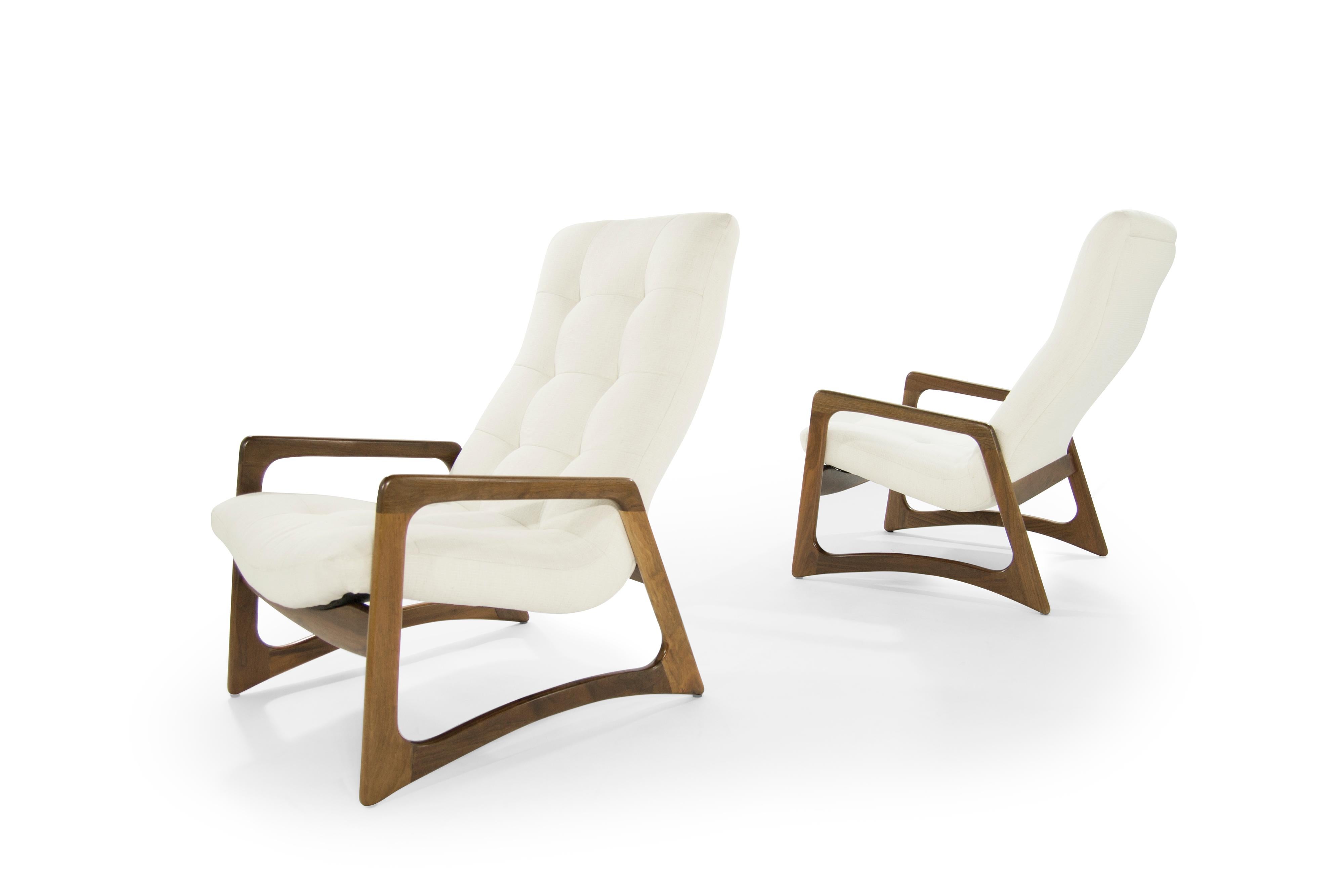 Sculptural Walnut Lounge Chairs by Adrian Pearsall for Craft Associates In Excellent Condition In Westport, CT