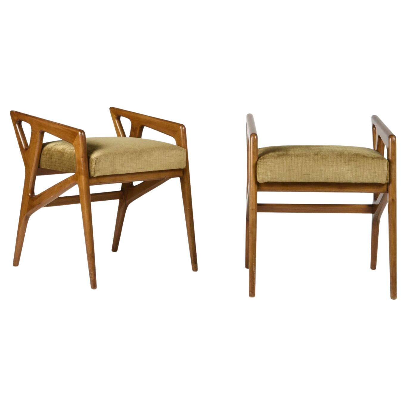 Sculptural Walnut Stool Model 687 by Gio Ponti , 1953s