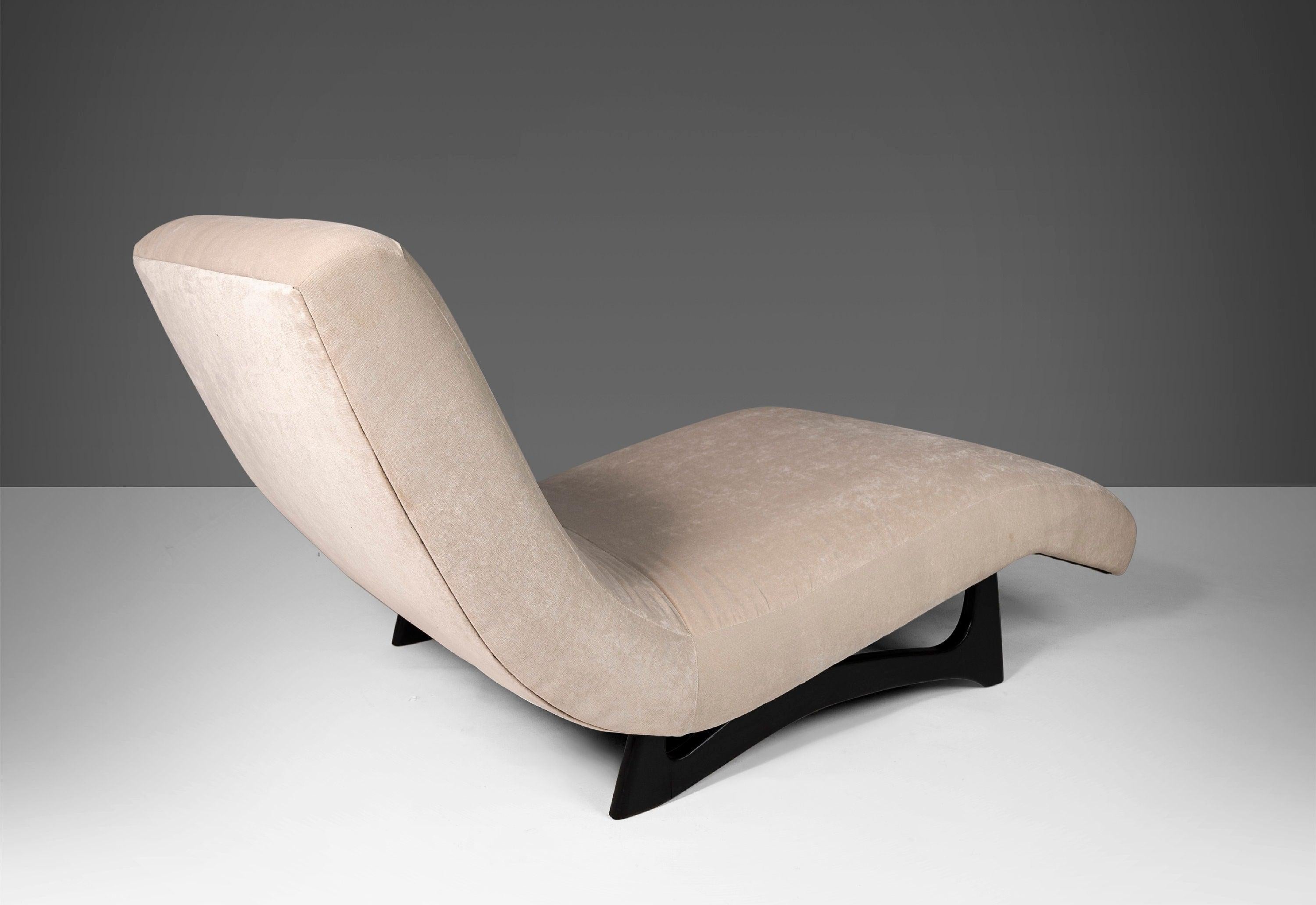 Mid-Century Modern Sculptural Wave Lounge Chair Attributed to Adrian Pearsall for Craft Associates