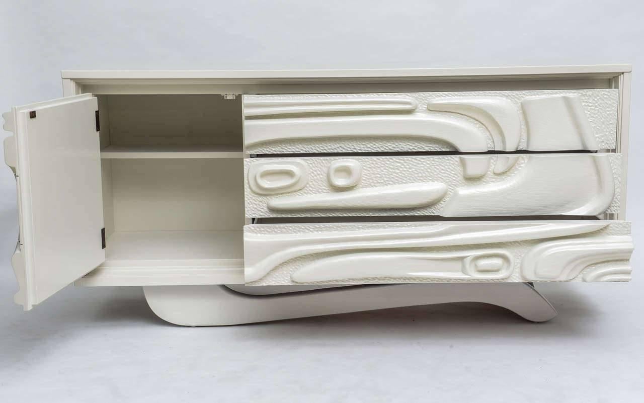 sculptural cabinet hardware