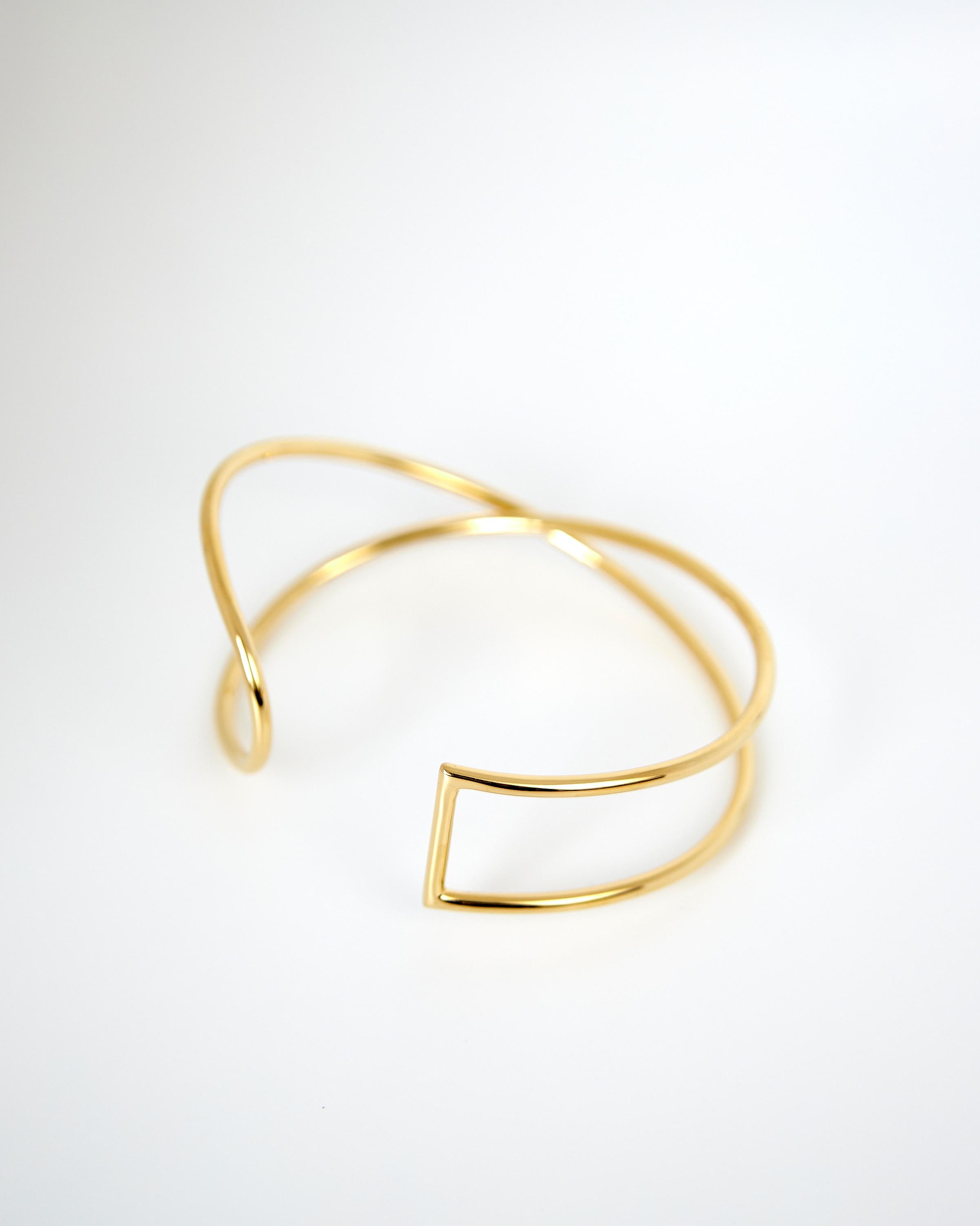 Sculptural Wire Bangle, 18 Carat Gold Plated Recycled Brass  In New Condition For Sale In London, GB