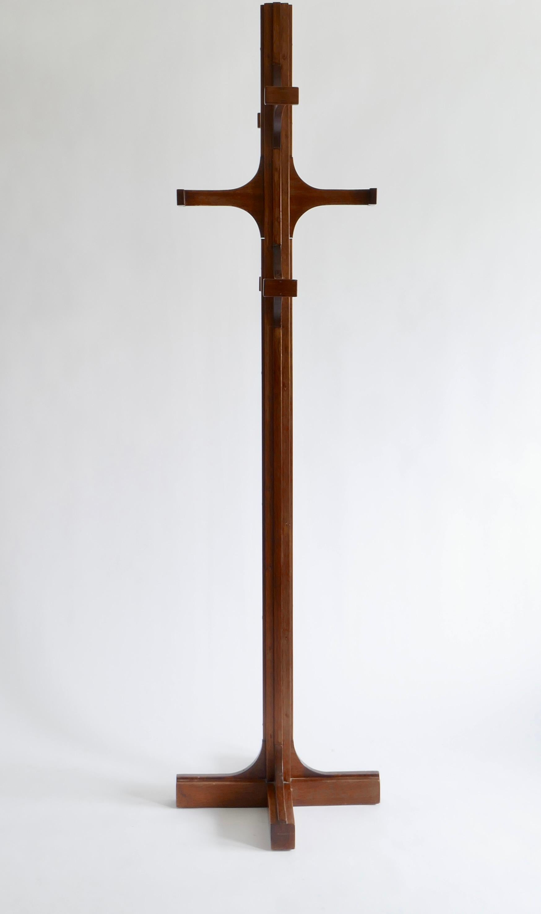 Mid-Century Modern Sculptural Wood Coat Stand by Giuseppe Rivadossi, Italy, 1970s