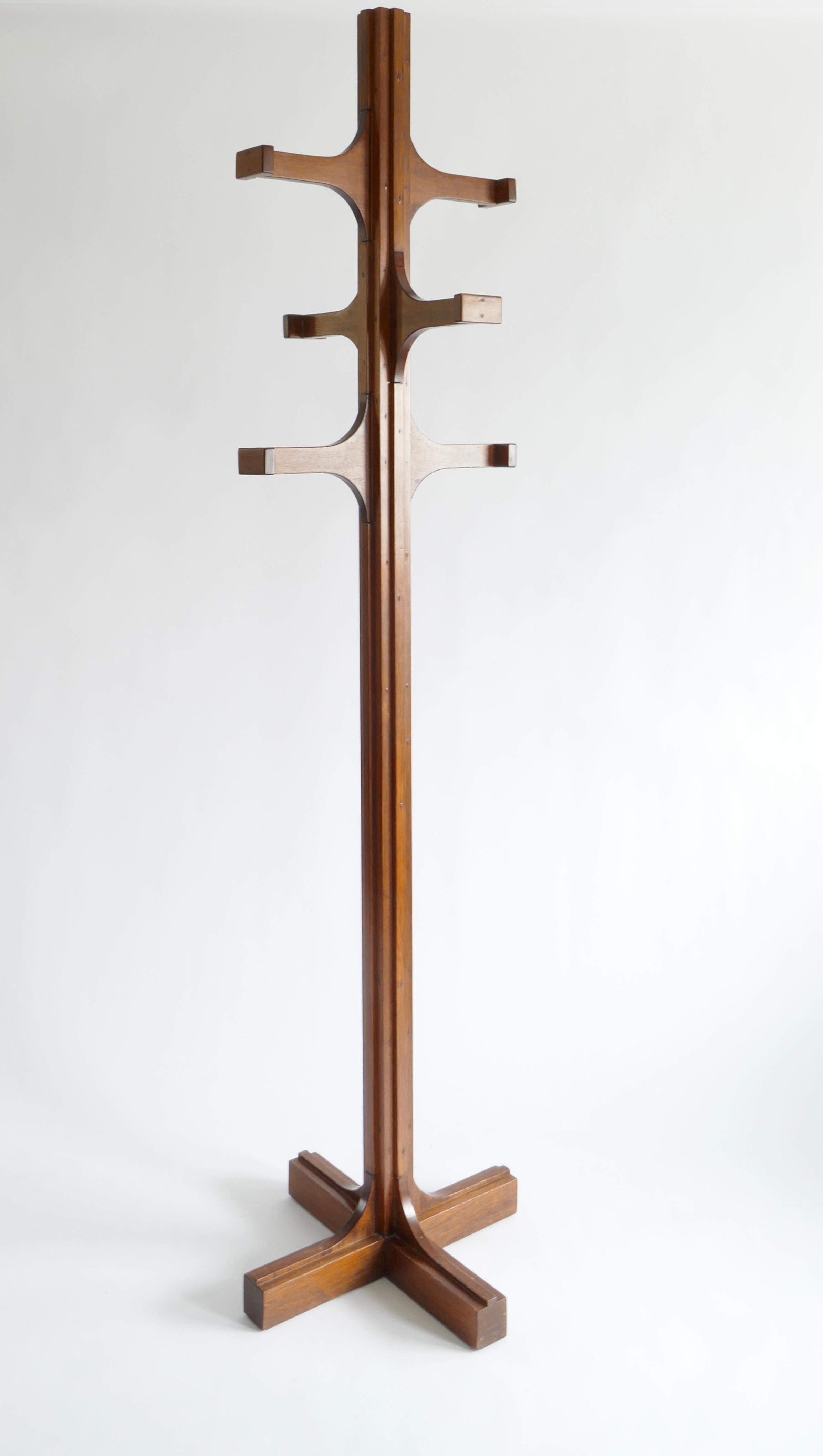 Sculptural Wood Coat Stand by Giuseppe Rivadossi, Italy, 1970s In Good Condition In London, GB