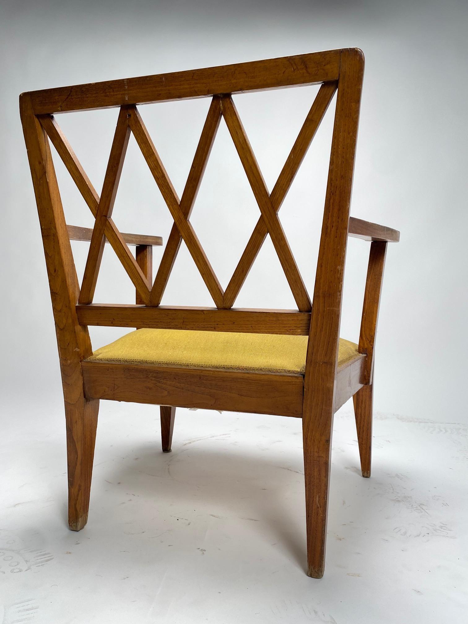 Mid-20th Century Sculptural wooden Armchair, Gio Ponti Style, Italy, 1930s For Sale