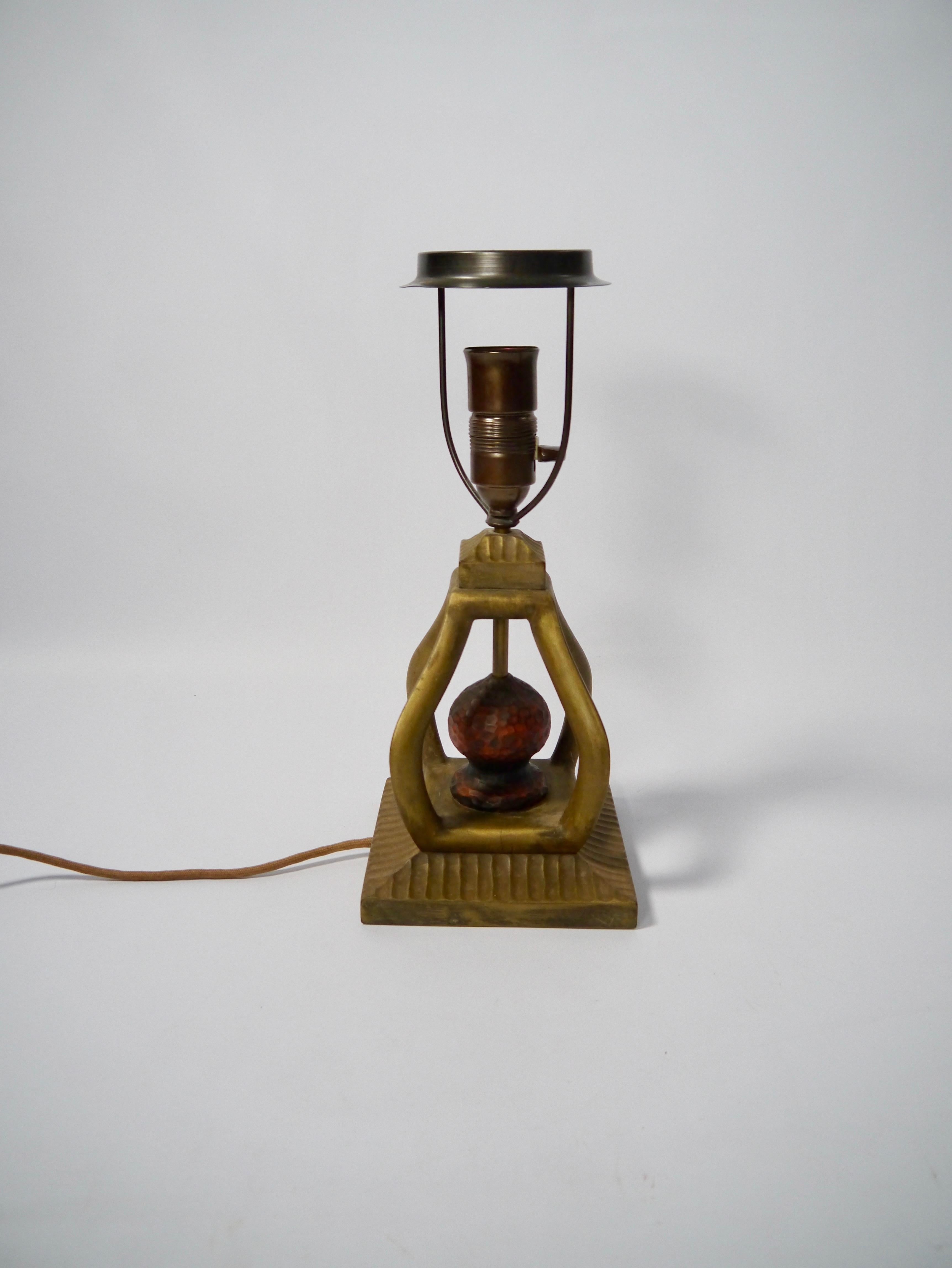 Lampe de table suédoise Art Nouveau (