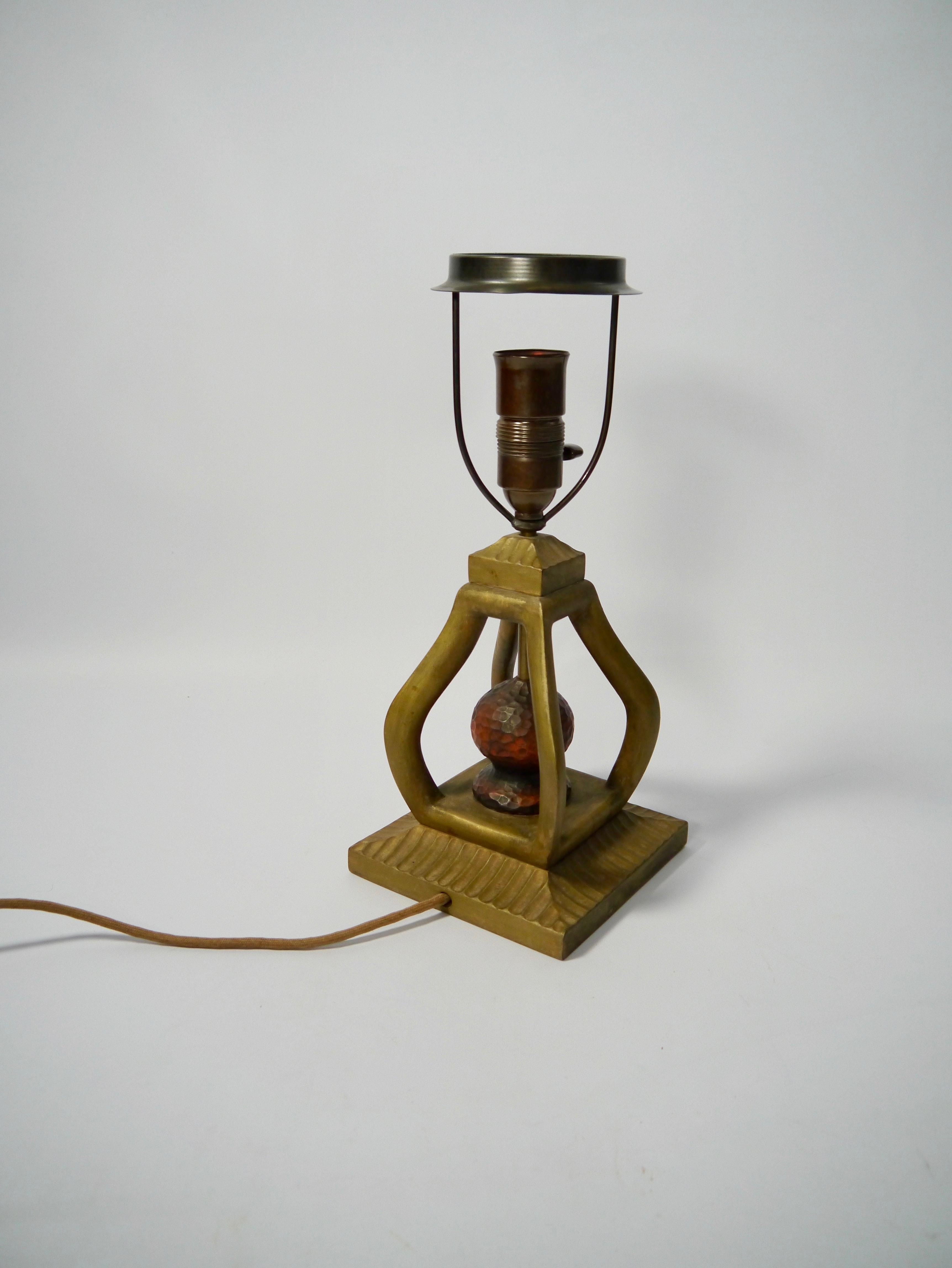 Swedish Sculptural Wooden Art Nouveau Table Lamp, Sweden, 1930s For Sale