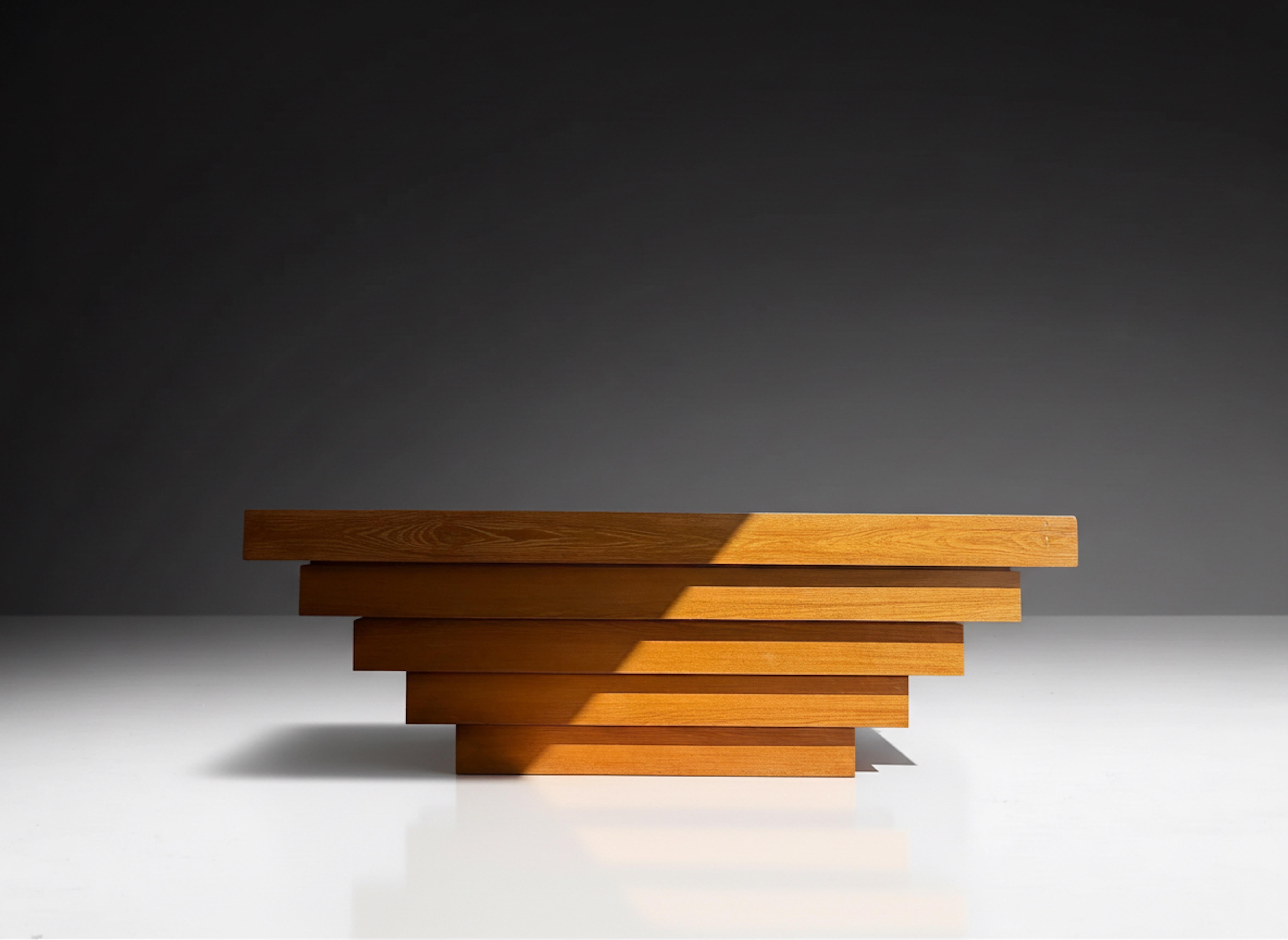 italien Comptoir/bar sculptural en bois, Italie, 1970 en vente
